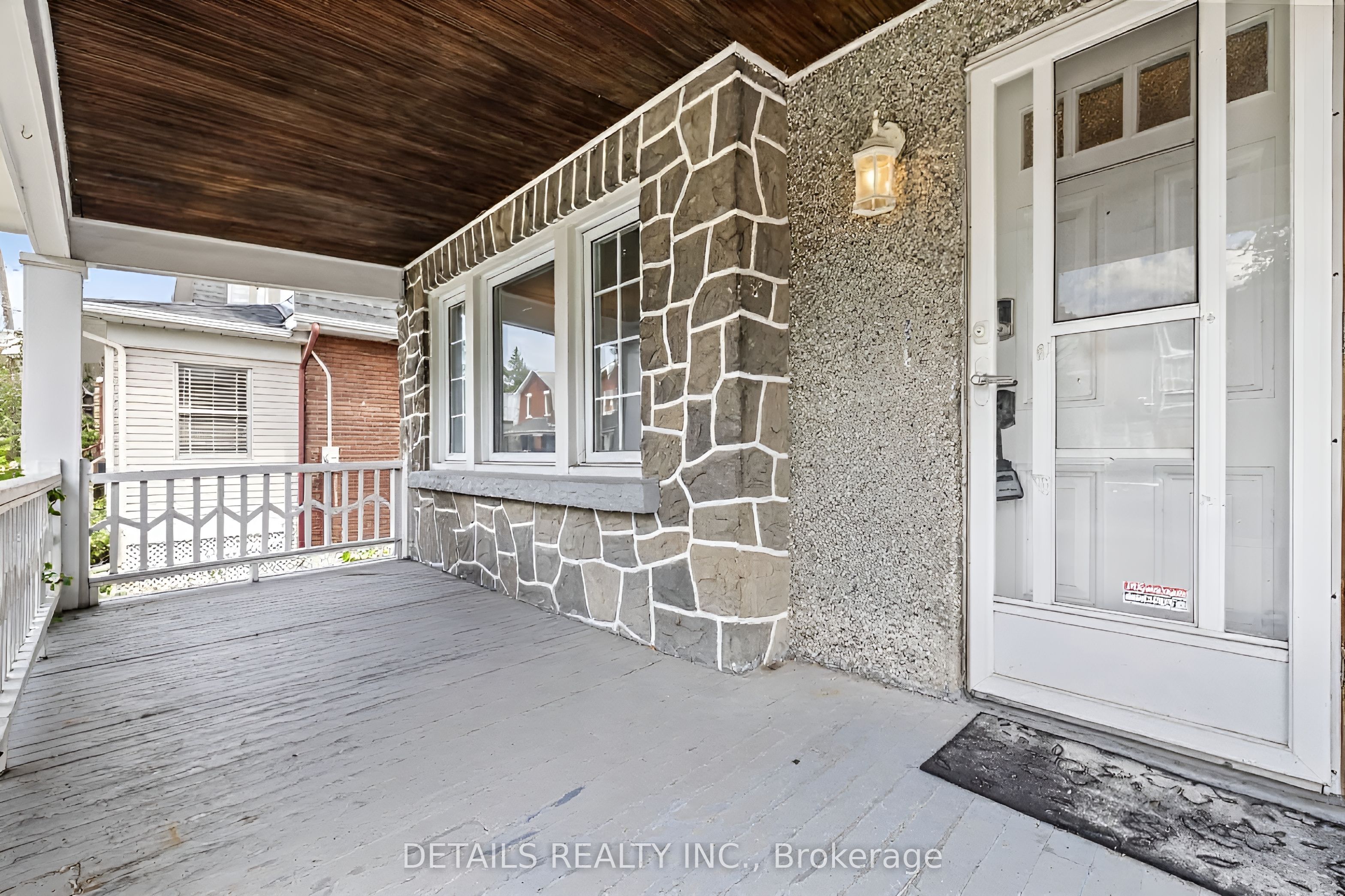 18 Oxford Street, West Centre Town, ON K1Y 2R7 photo 3
