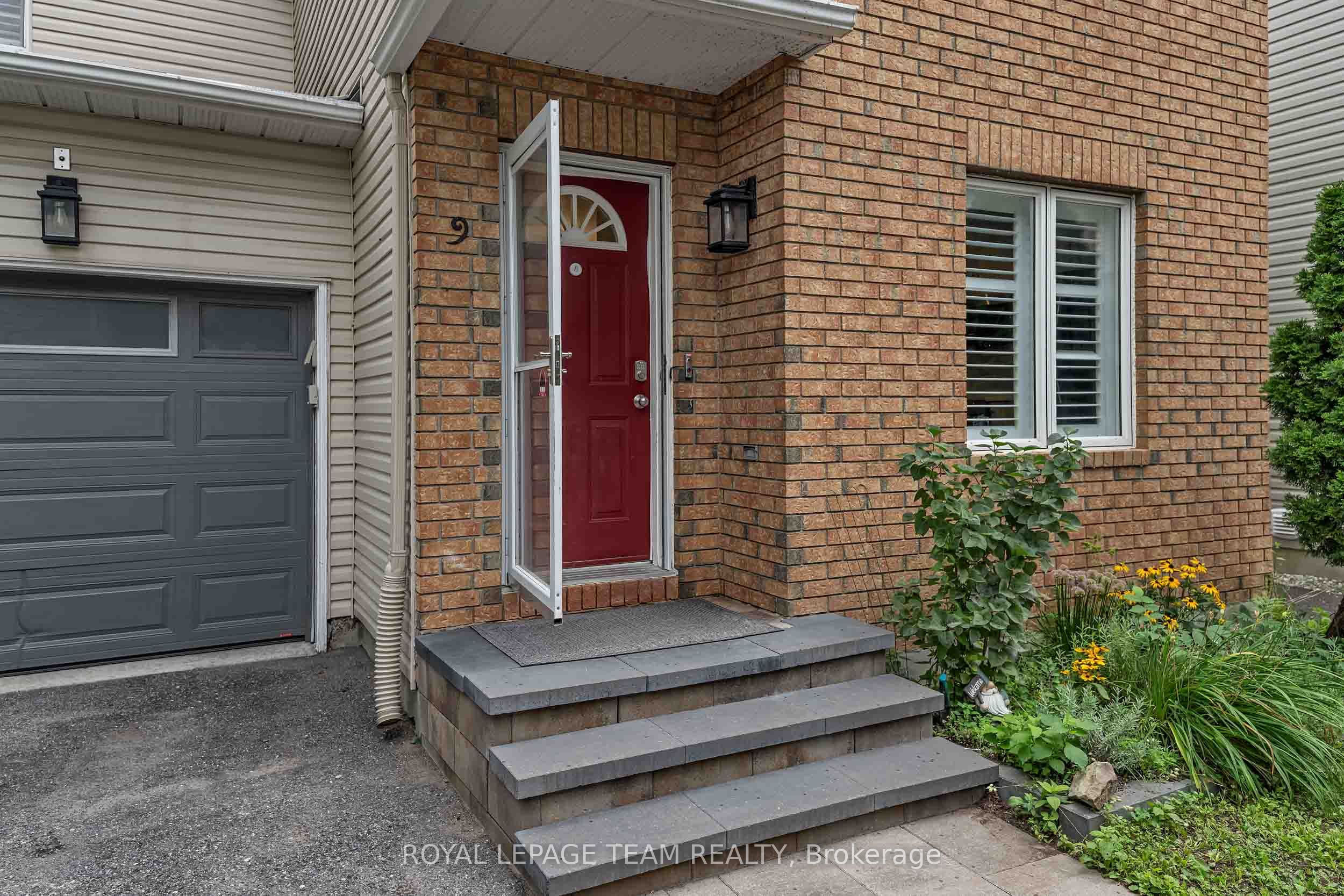 583 Tweedsmuir Avenue 9, Westboro - Hampton Park, ON K1Z 5P4 photo 4
