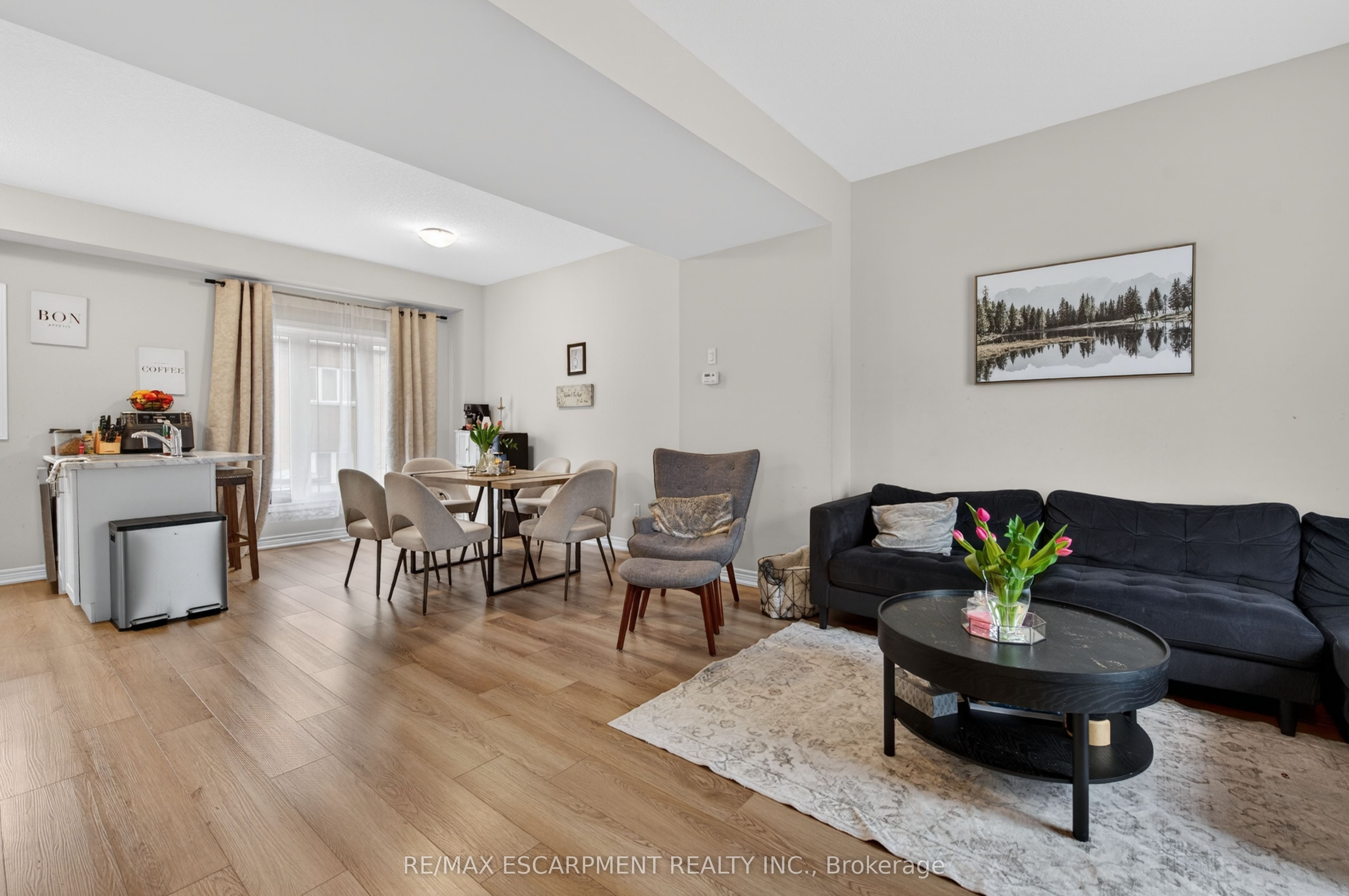 19 Picardy Drive 13, Hamilton, ON L8J 0M7
