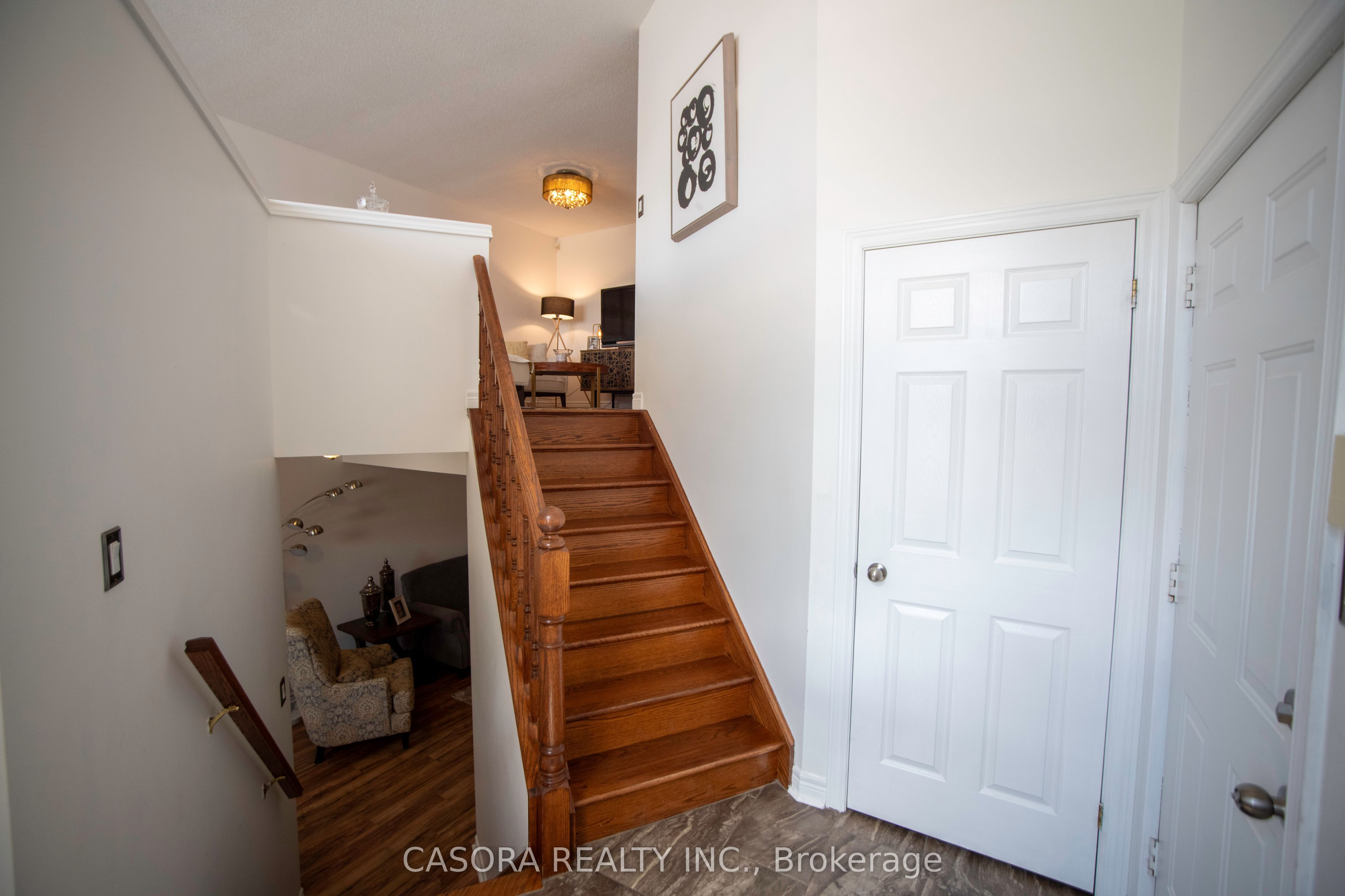 57 Ossington Drive, Hamilton, ON L8W 3S4 photo 3