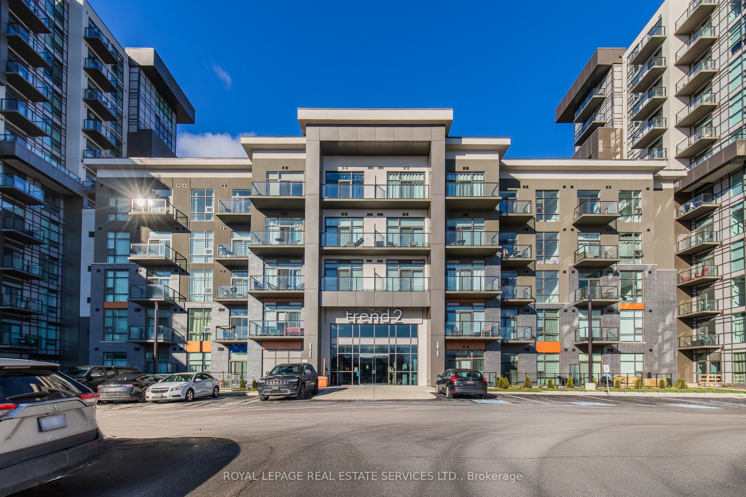 460 Dundas Street E 221, Hamilton, ON L8B 2A5 photo 2