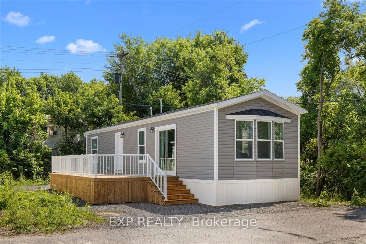 35 Vanier Road, Bells Corners and South to Fallowfield, ON K2H 7P6 photo 2