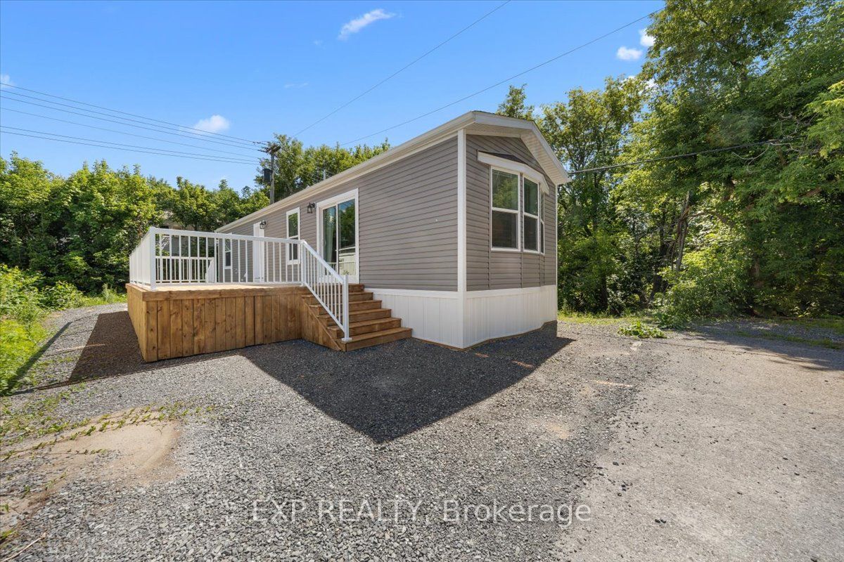 35 Vanier Road, Bells Corners and South to Fallowfield, ON K2H 7P6 photo 4