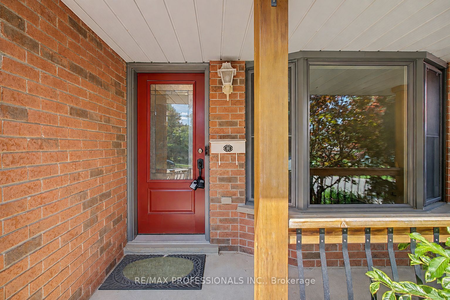 576 Thorndale Drive, Waterloo, ON N2T 2P9 photo 3
