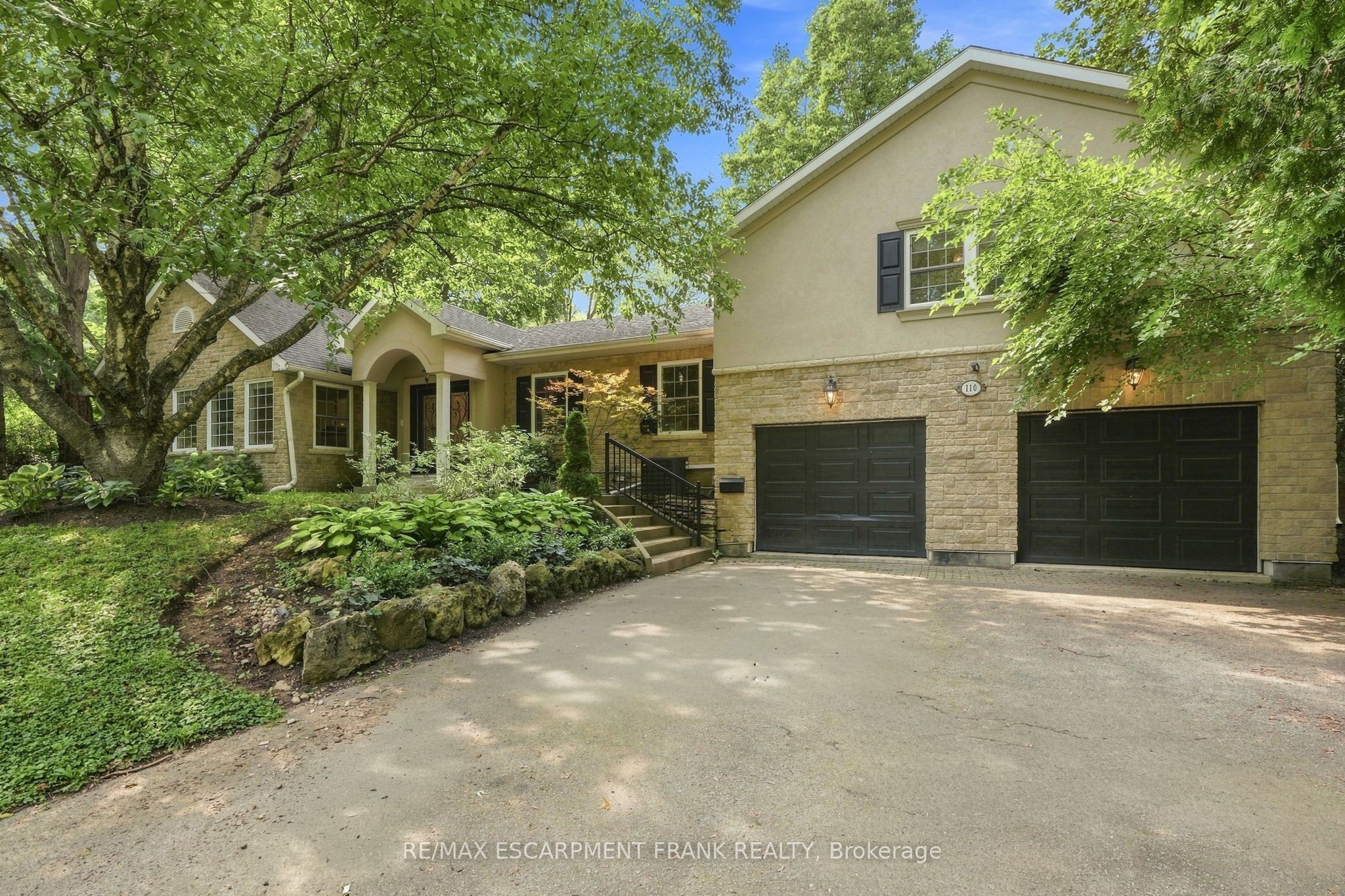 110 Old Ancaster Road, Hamilton, ON L9H 4G7 photo 3