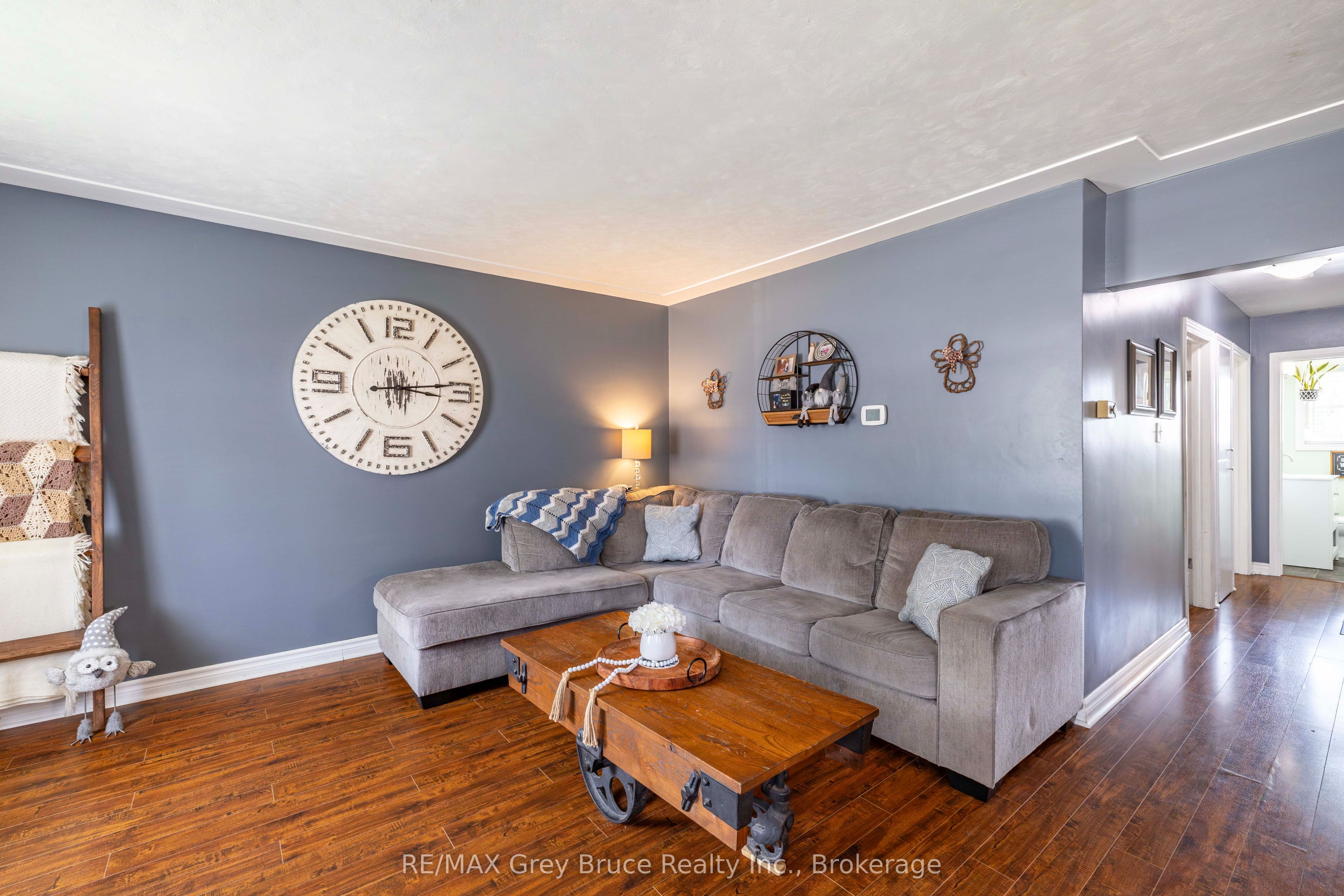 175 Fergus Street S, Wellington North, ON N0G 2L0 photo 4