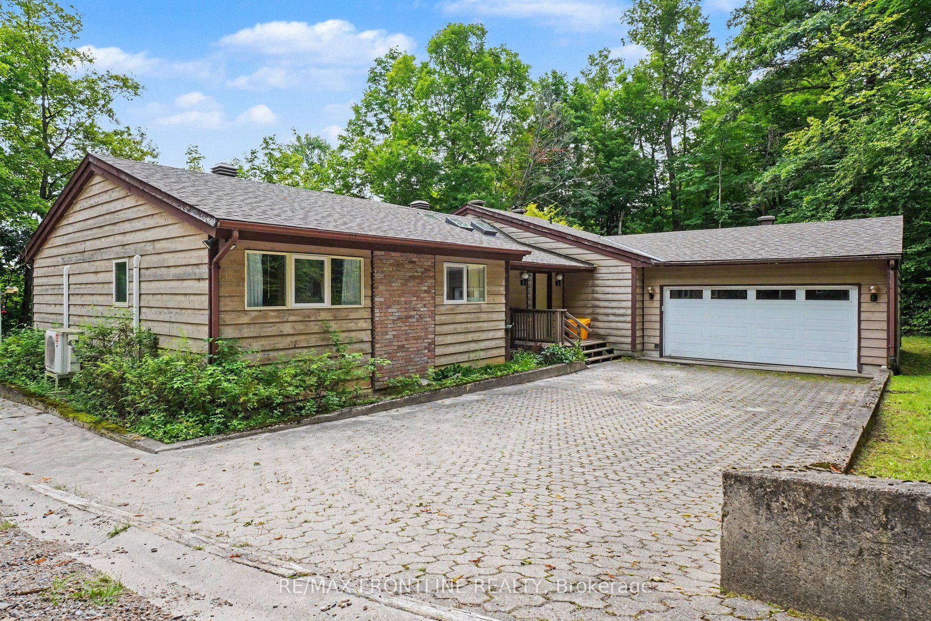 178 Burke Lane, Tay Valley, ON K0H 2B0