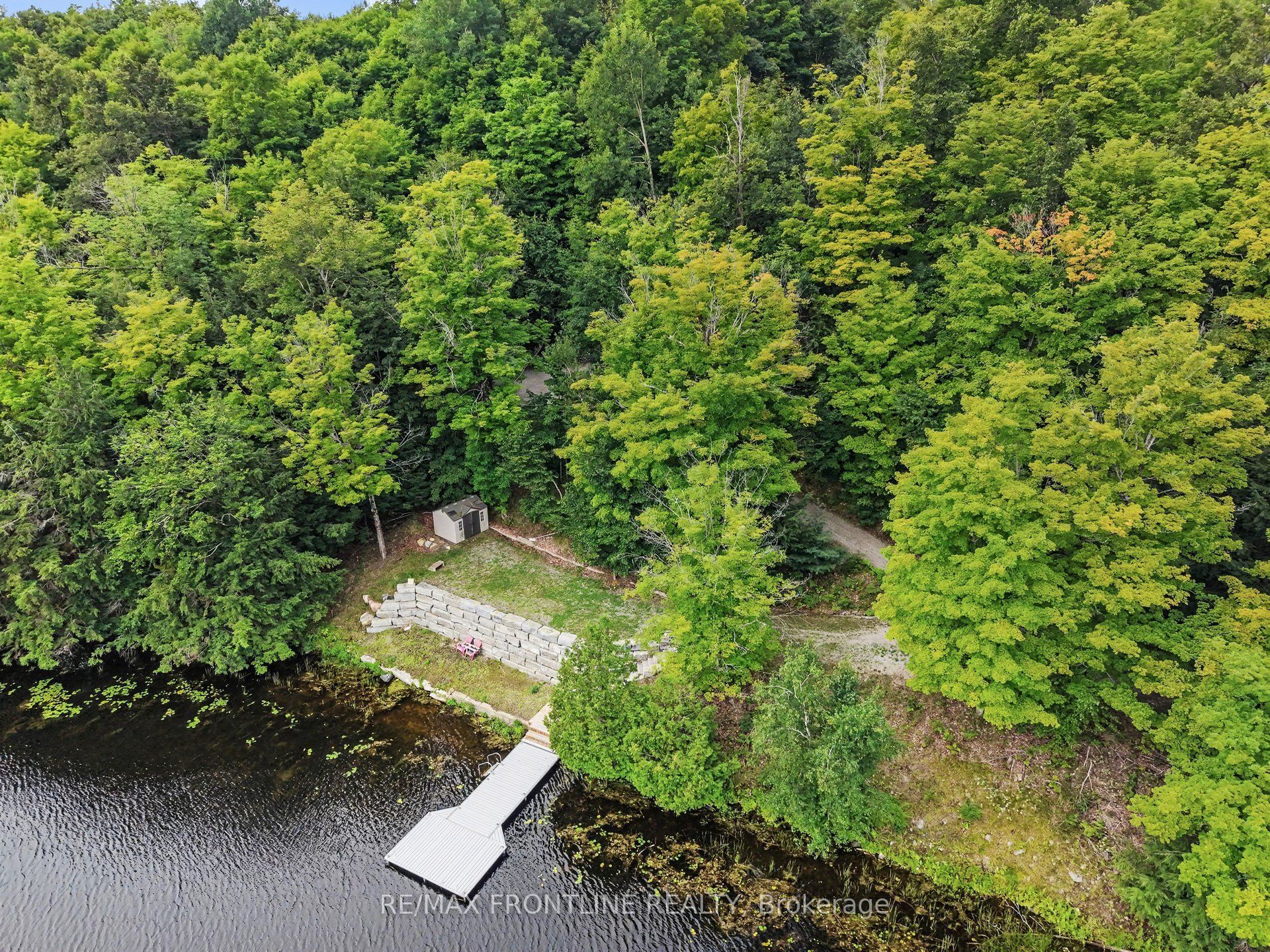 178 Burke Lane, Tay Valley, ON K0H 2B0 photo 3