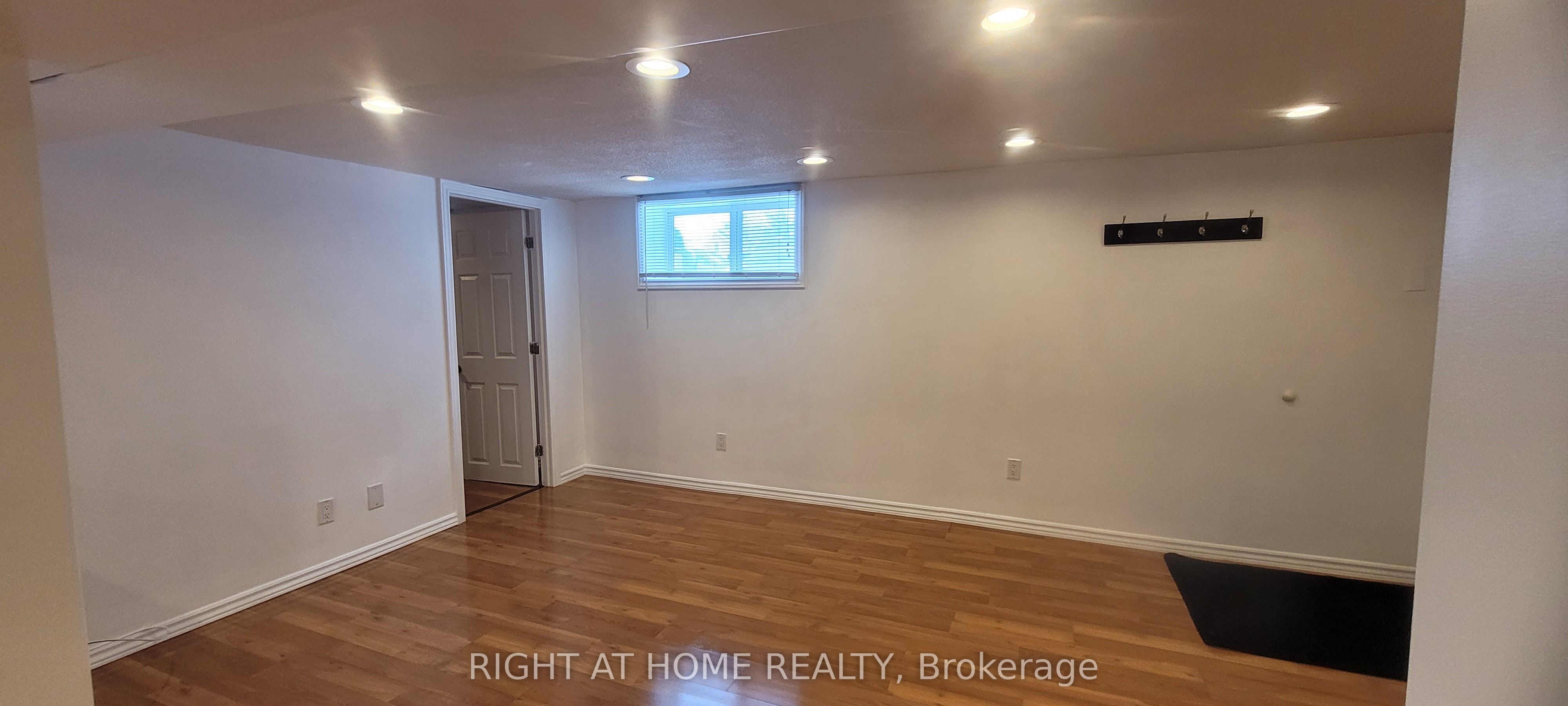 298 Montfort Street, Vanier and Kingsview Park, ON K1L 5N6 photo 5
