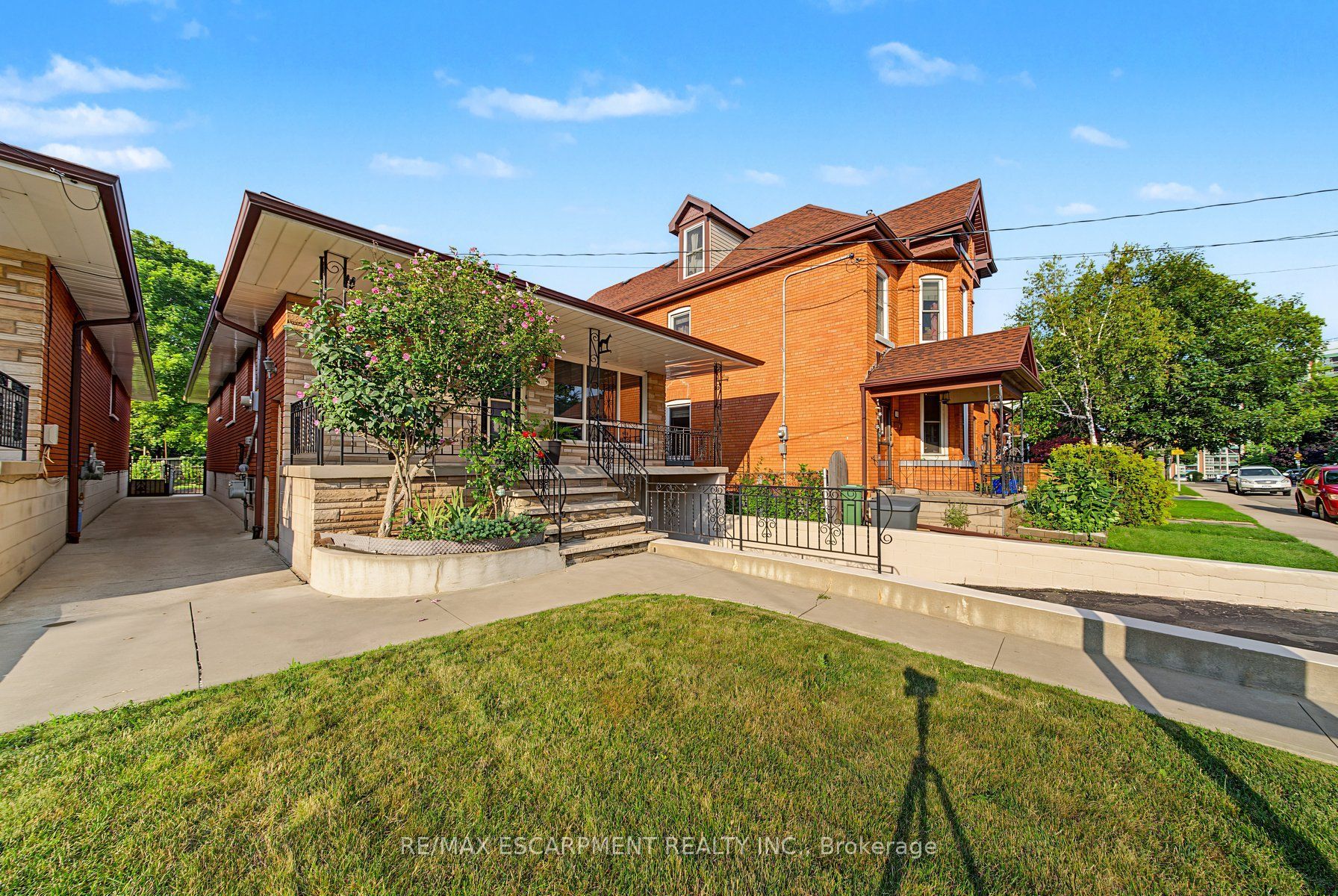 44 Tom Street, Hamilton, ON L8R 1X4 photo 2