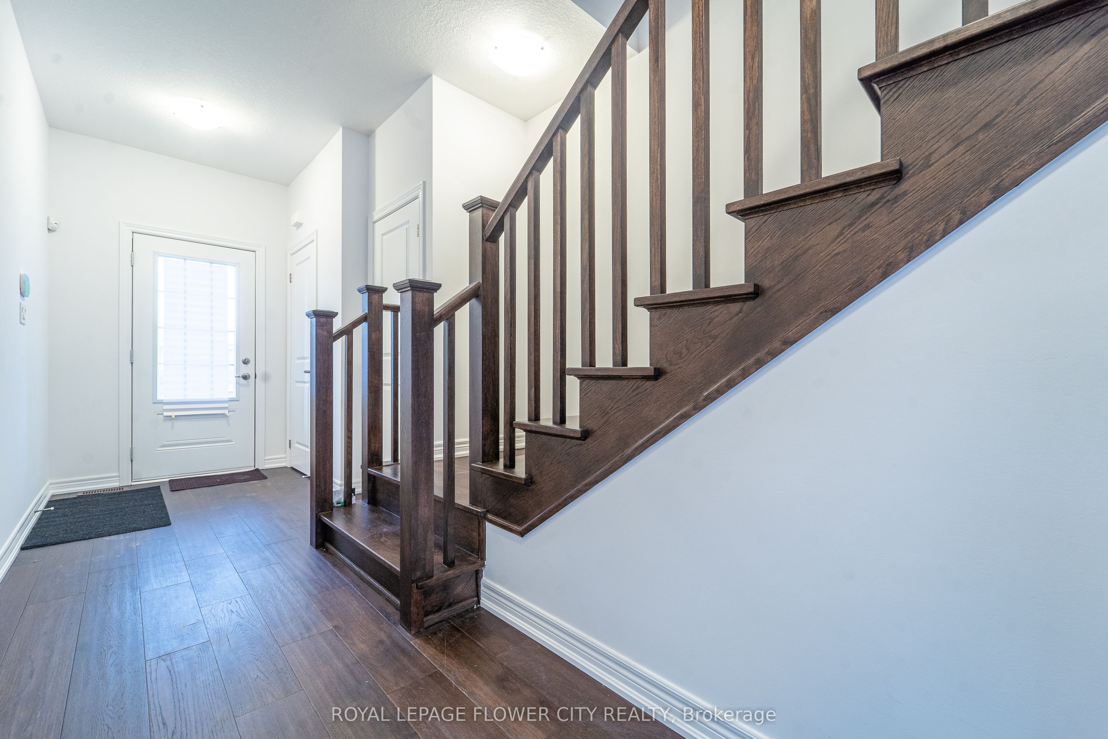 413 16th Street E, Hamilton, ON L9A 4K4 photo 5