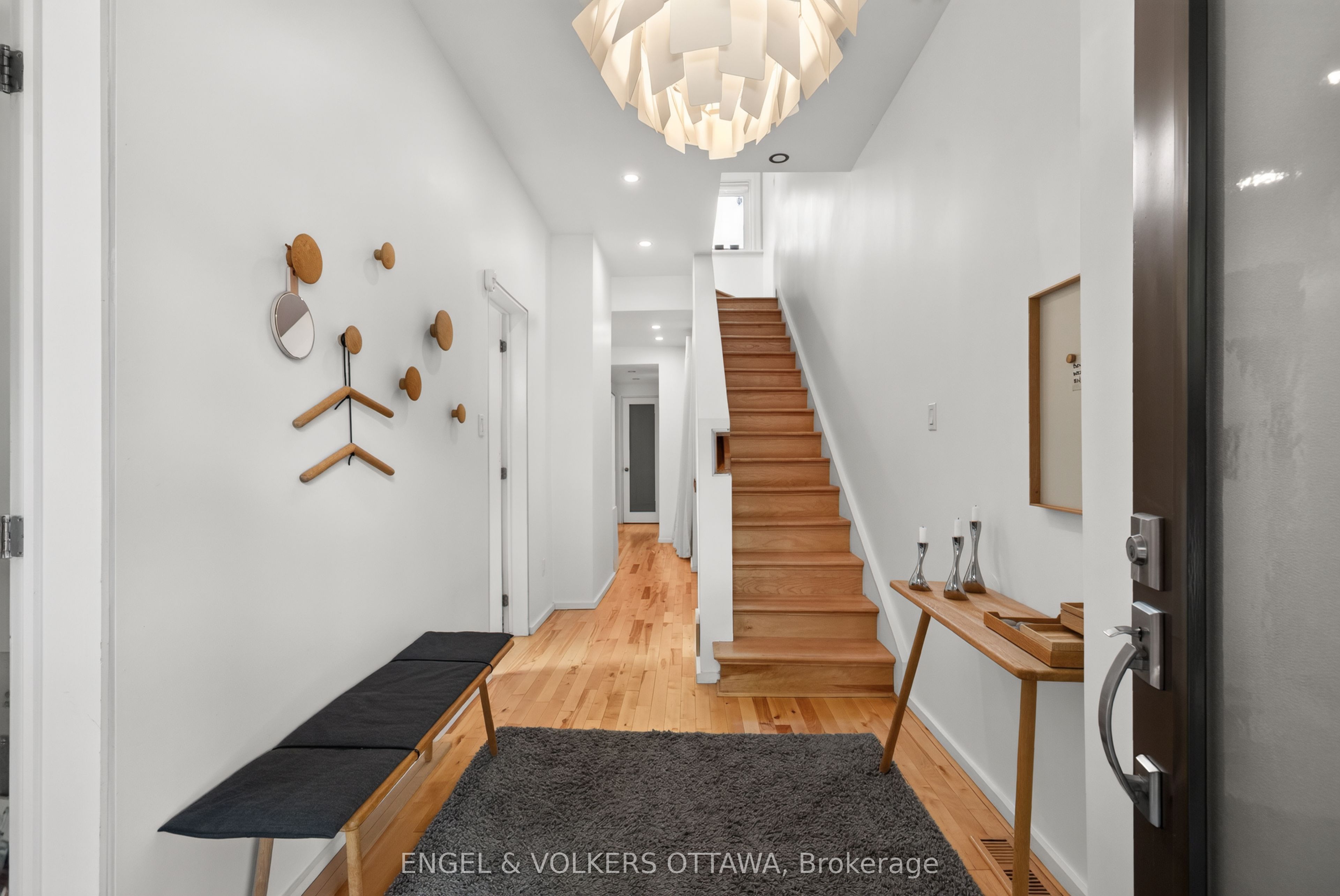 73 Gilmour Street, Ottawa Centre, ON K2P 0N1 photo 5