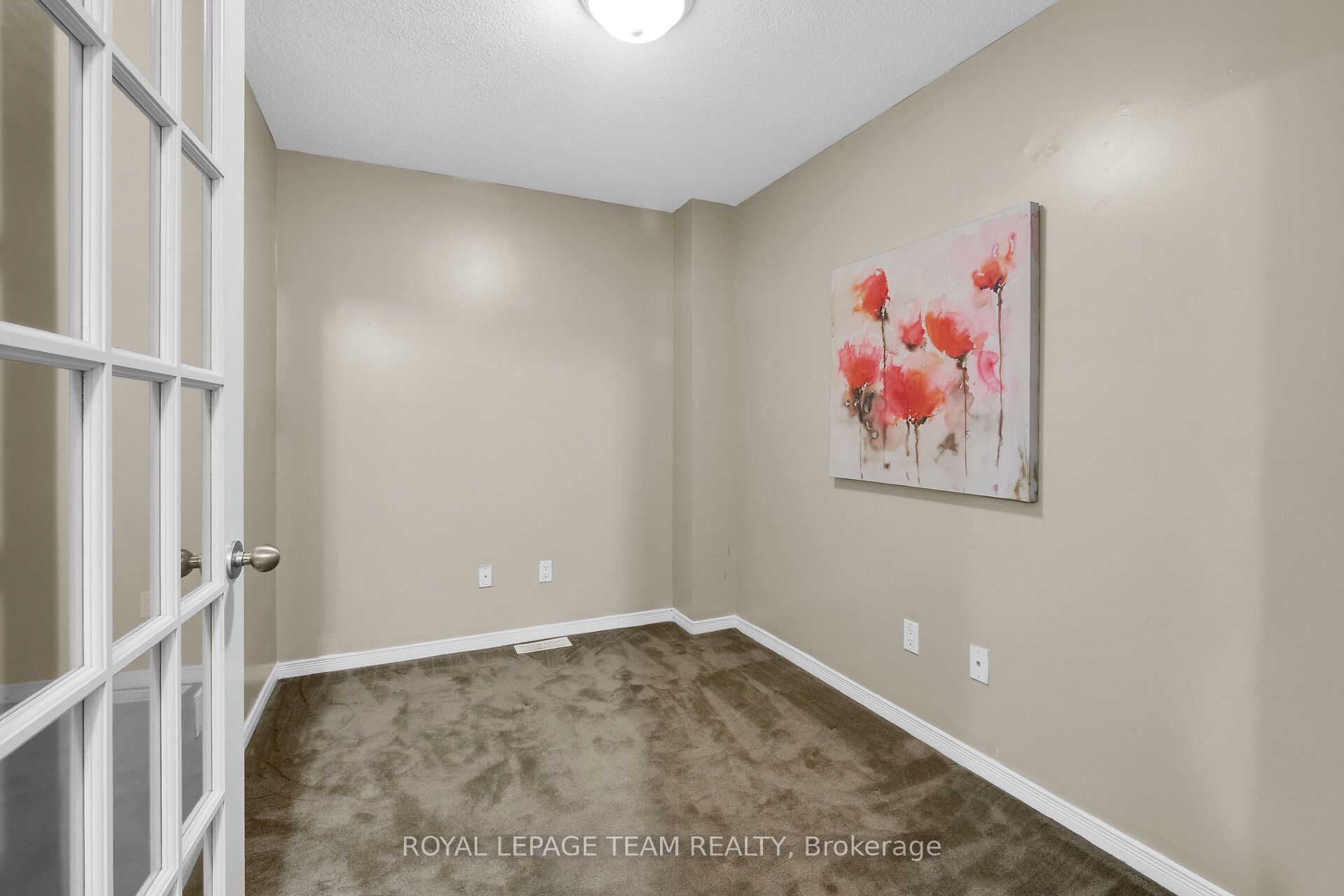 137 Corinth Private, Cityview - Parkwoods Hills - Rideau Shore, ON K2E 0A8 photo 5