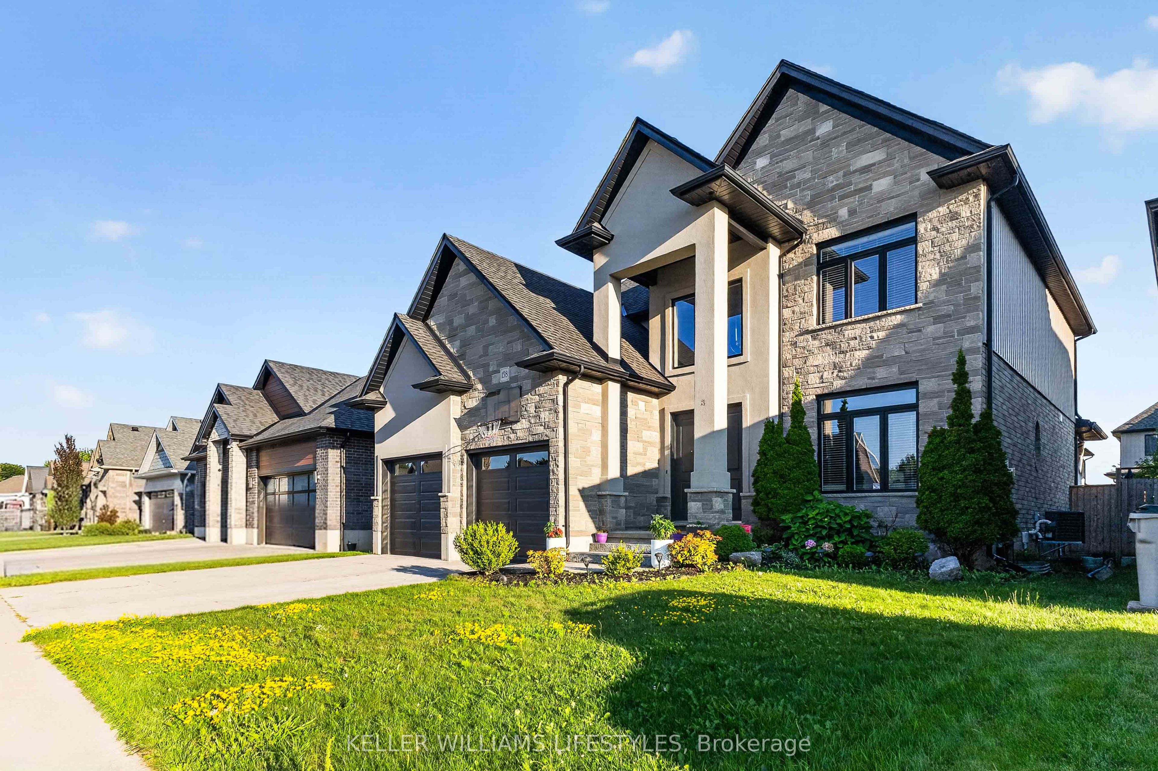 158 Acton Street, Strathroy-Caradoc, ON N7G 0C7