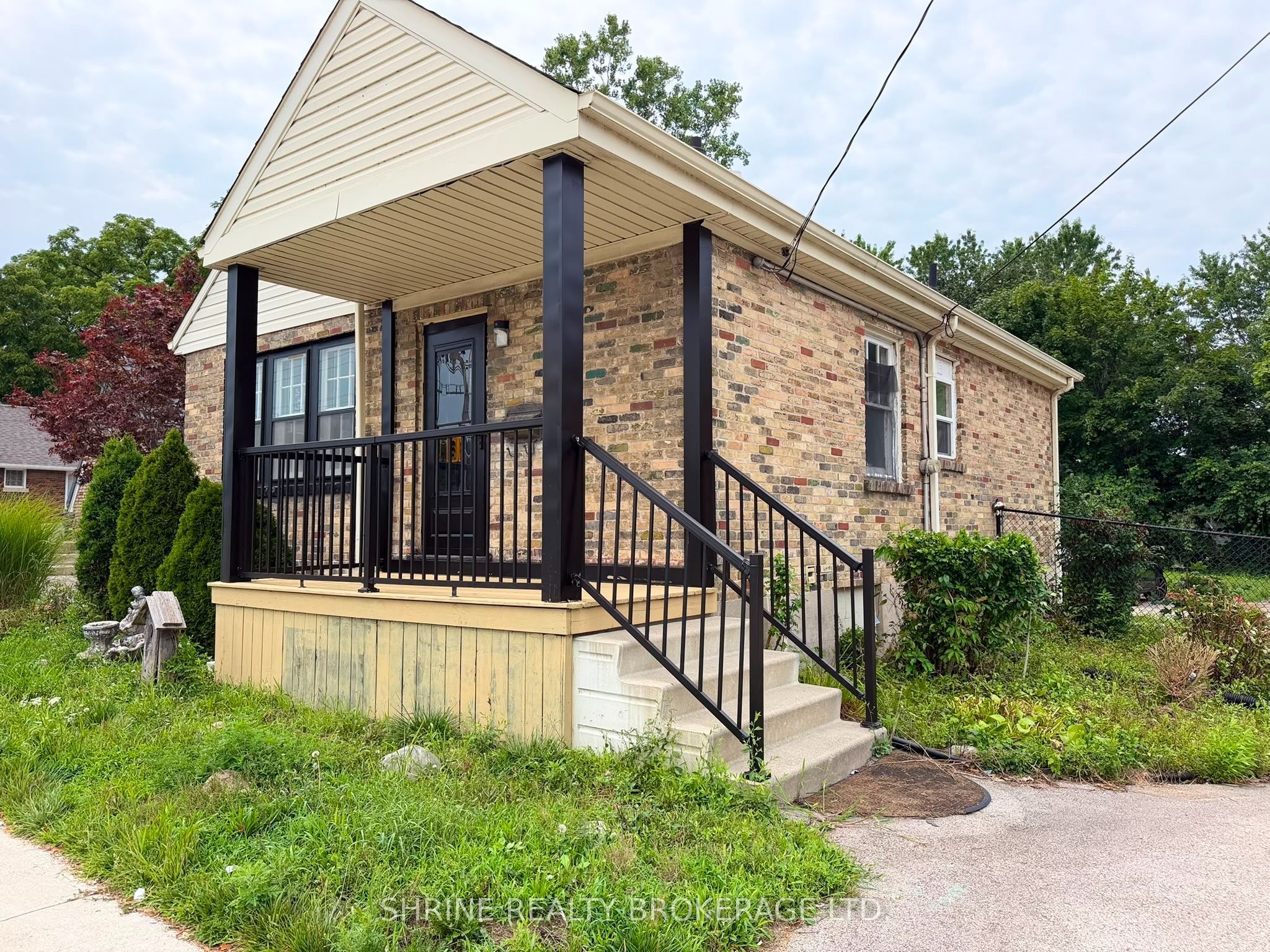 367 Springbank Drive, London South, ON N6J 1G7
