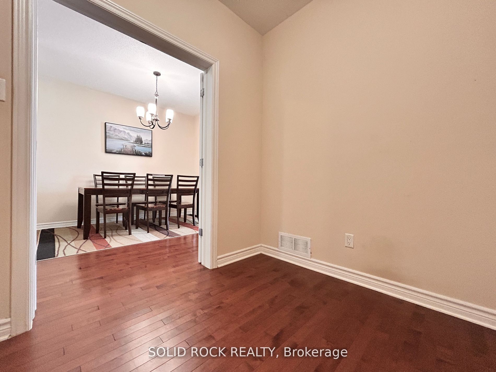 66 Madelon Drive, Barrhaven, ON K2J 5C5 photo 4