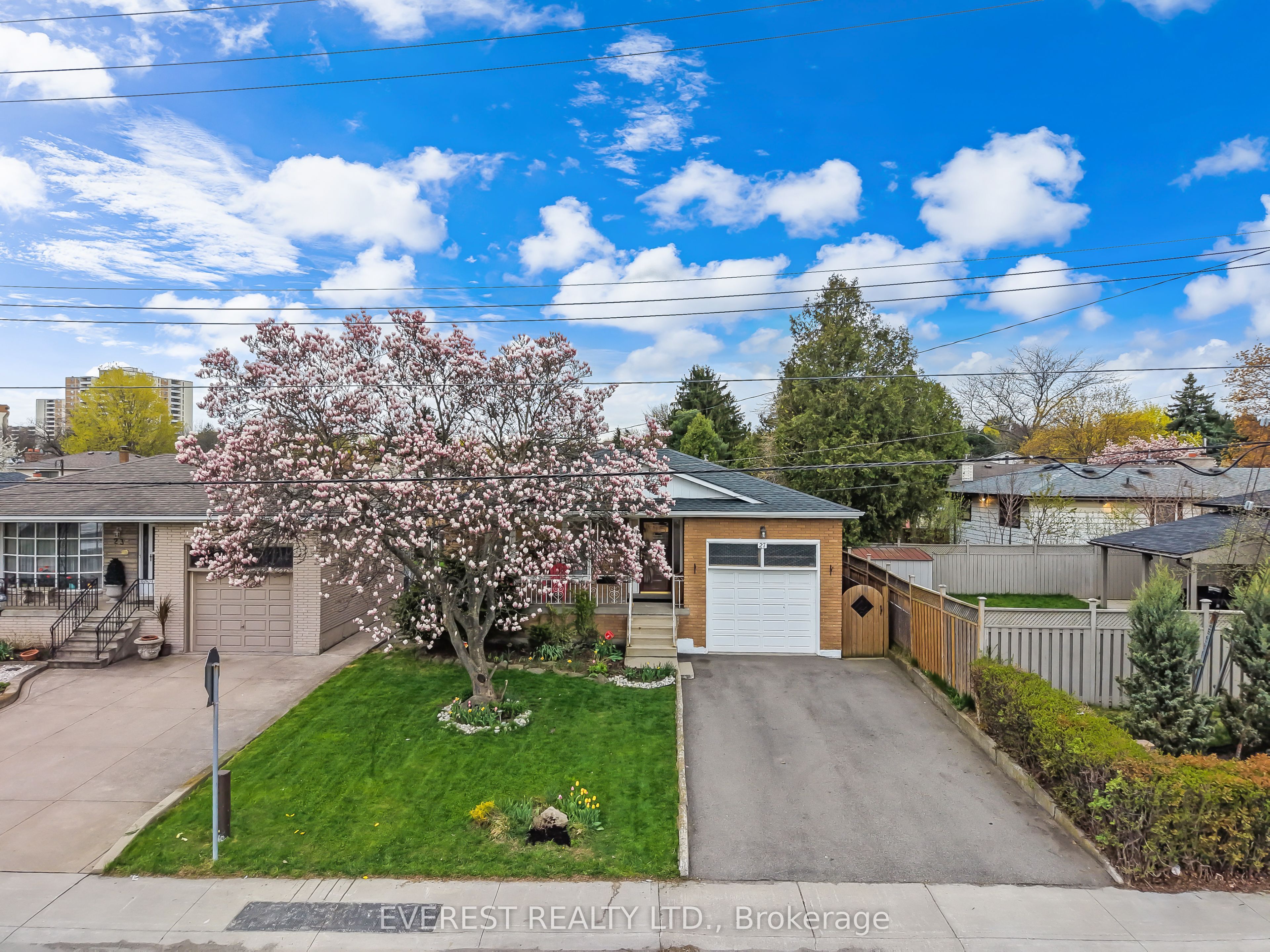 27 Lavina Crescent, Hamilton, ON L9C 5S7 photo 4