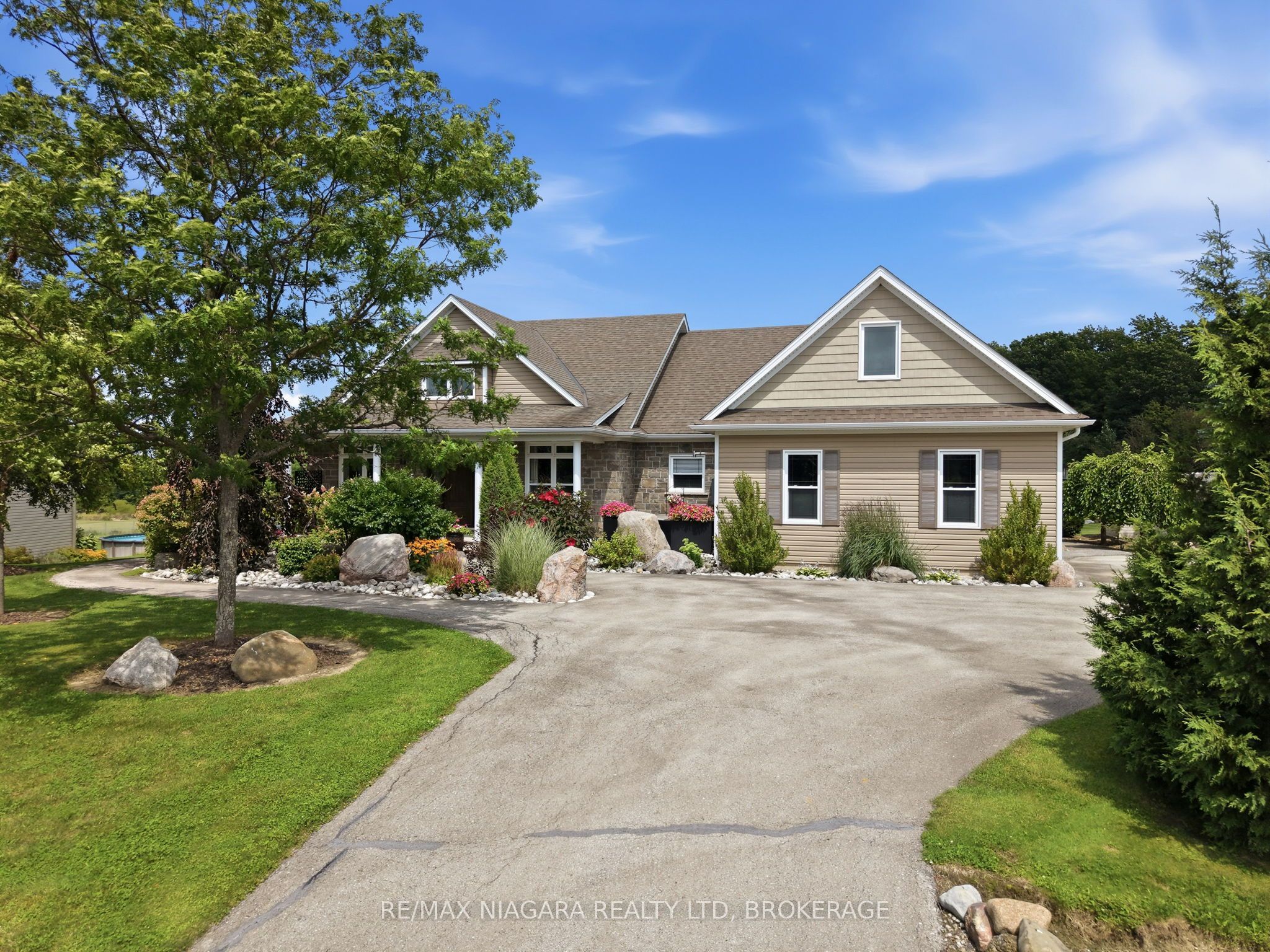5477 Attema Crescent, West Lincoln, ON L0R 1Y0 photo 3
