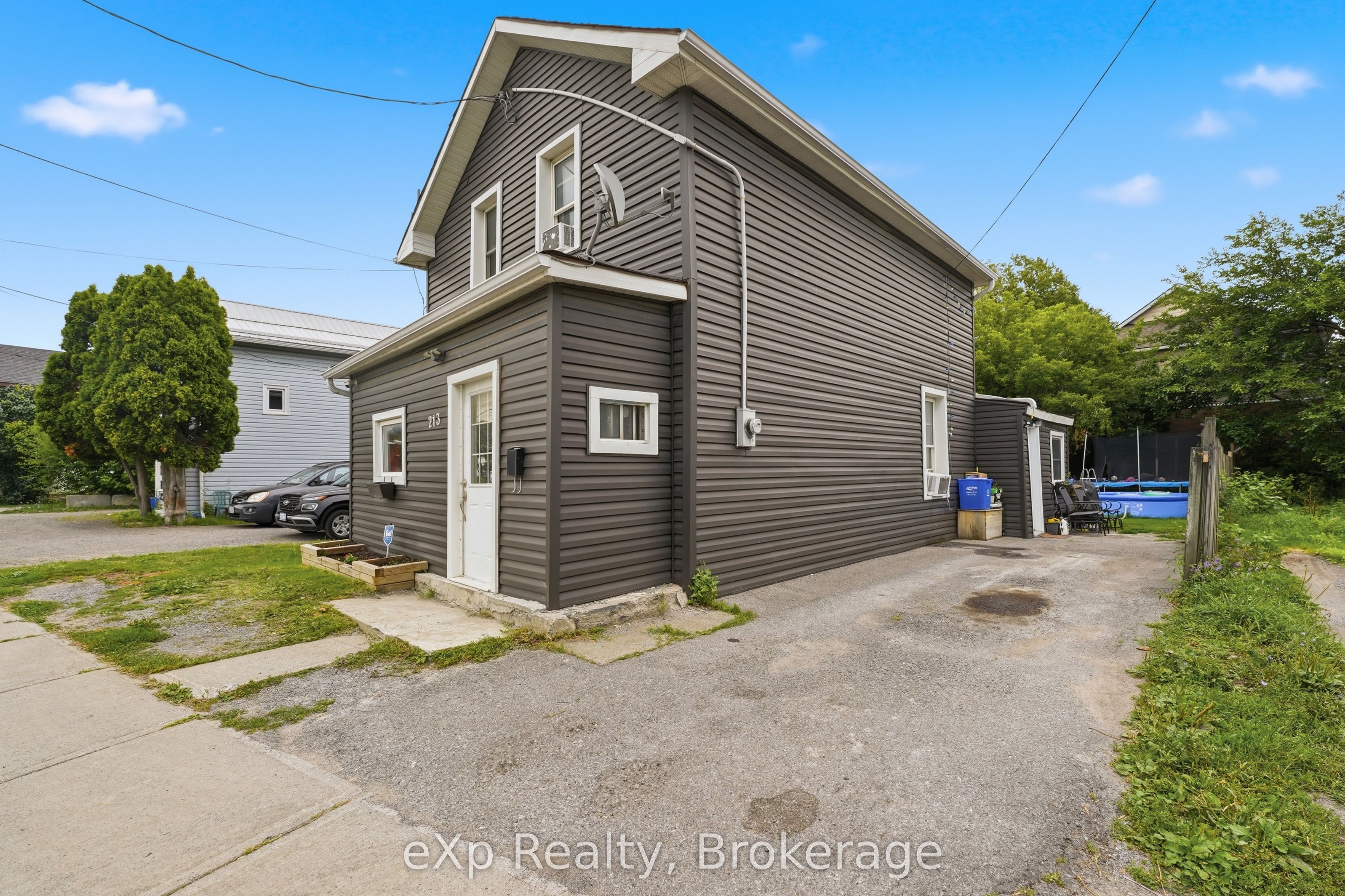213 Station Street, Belleville, ON K8N 2T6 photo 3
