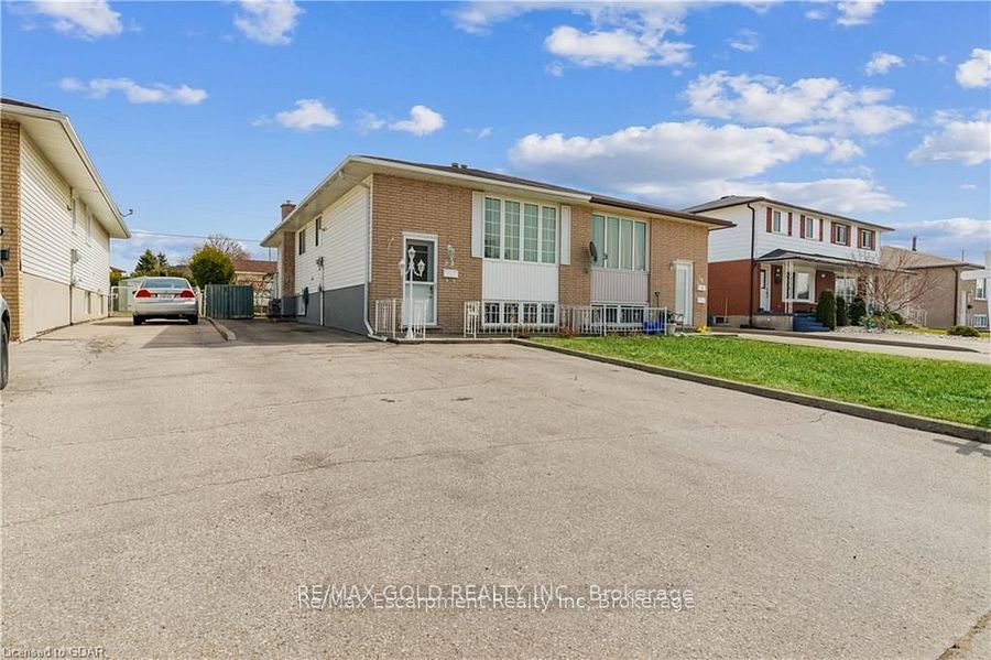 54 Bakersfield Drive, Cambridge, ON N1R 6X6