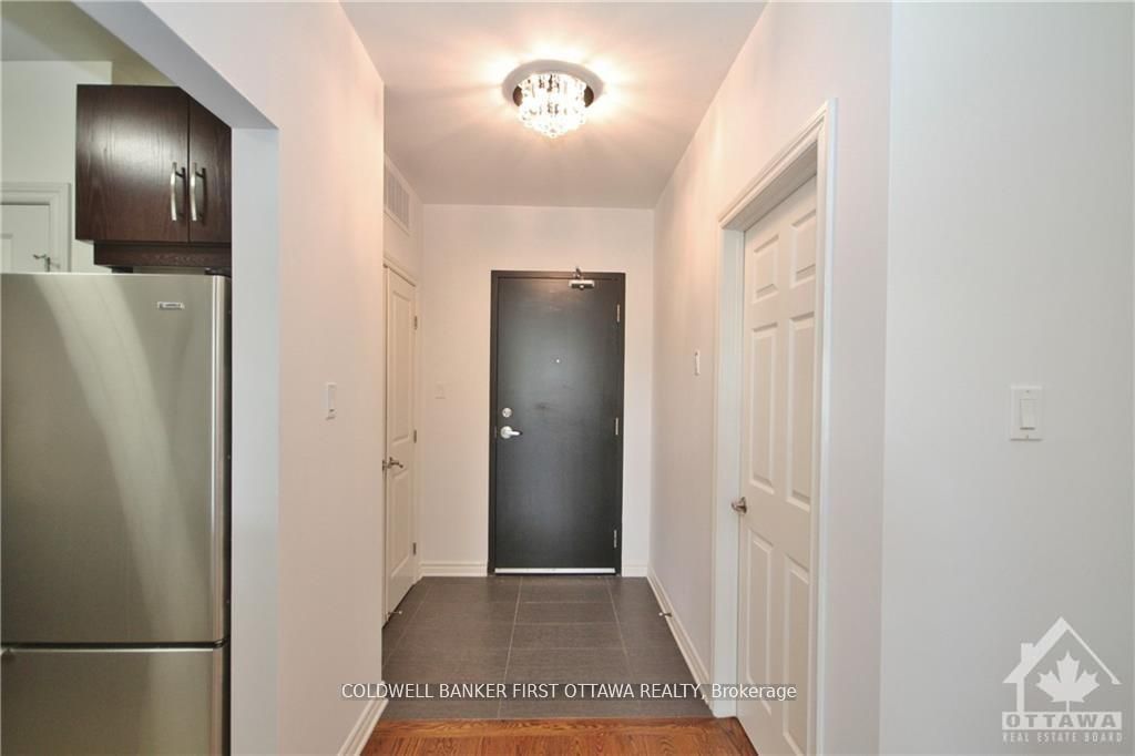 500 CLARIDGE Drive 205, Barrhaven, ON K2J 3G5 photo 3