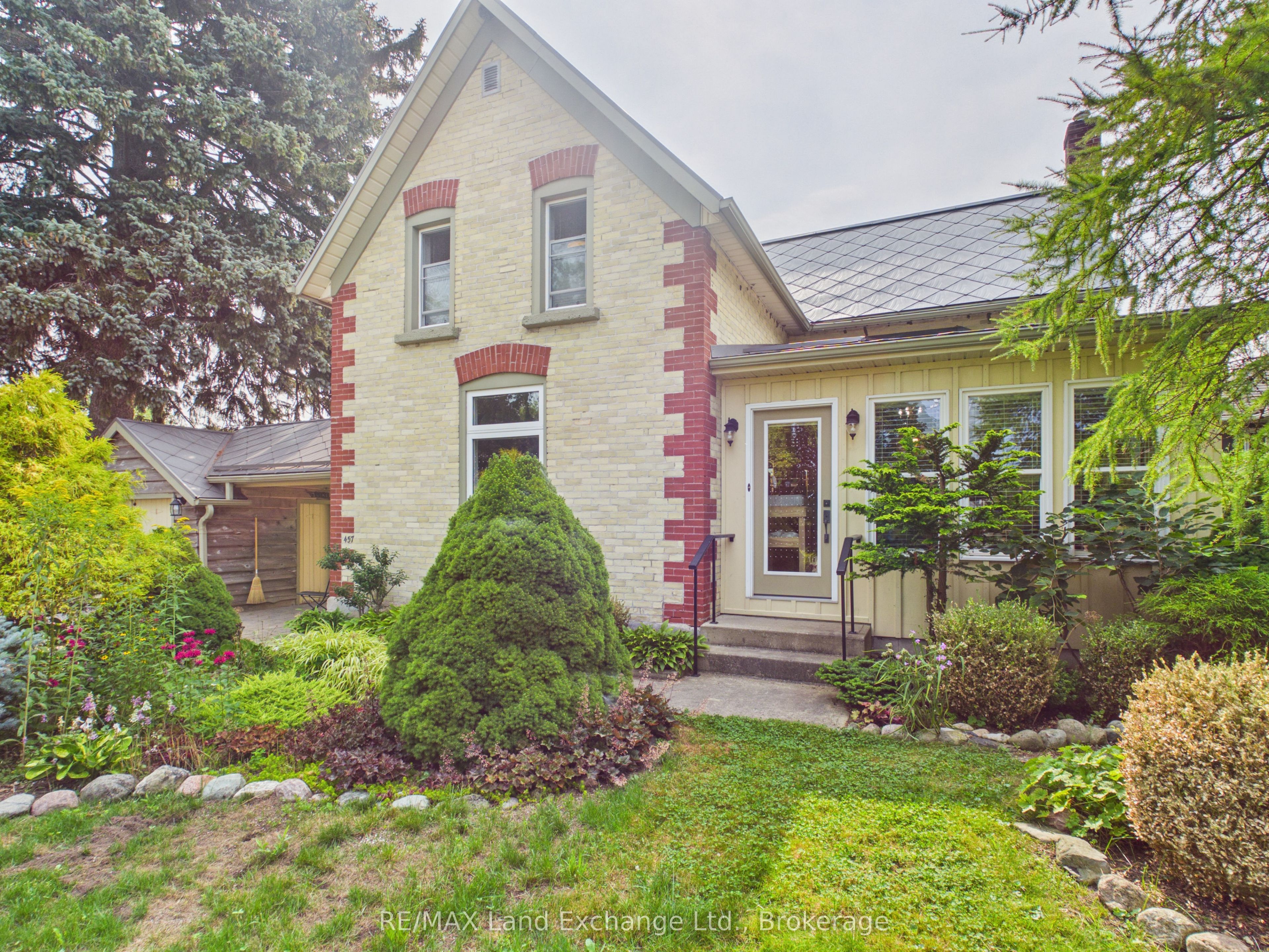 457 N Penetangore Row S, Kincardine, ON N2Z 2J7 photo 3