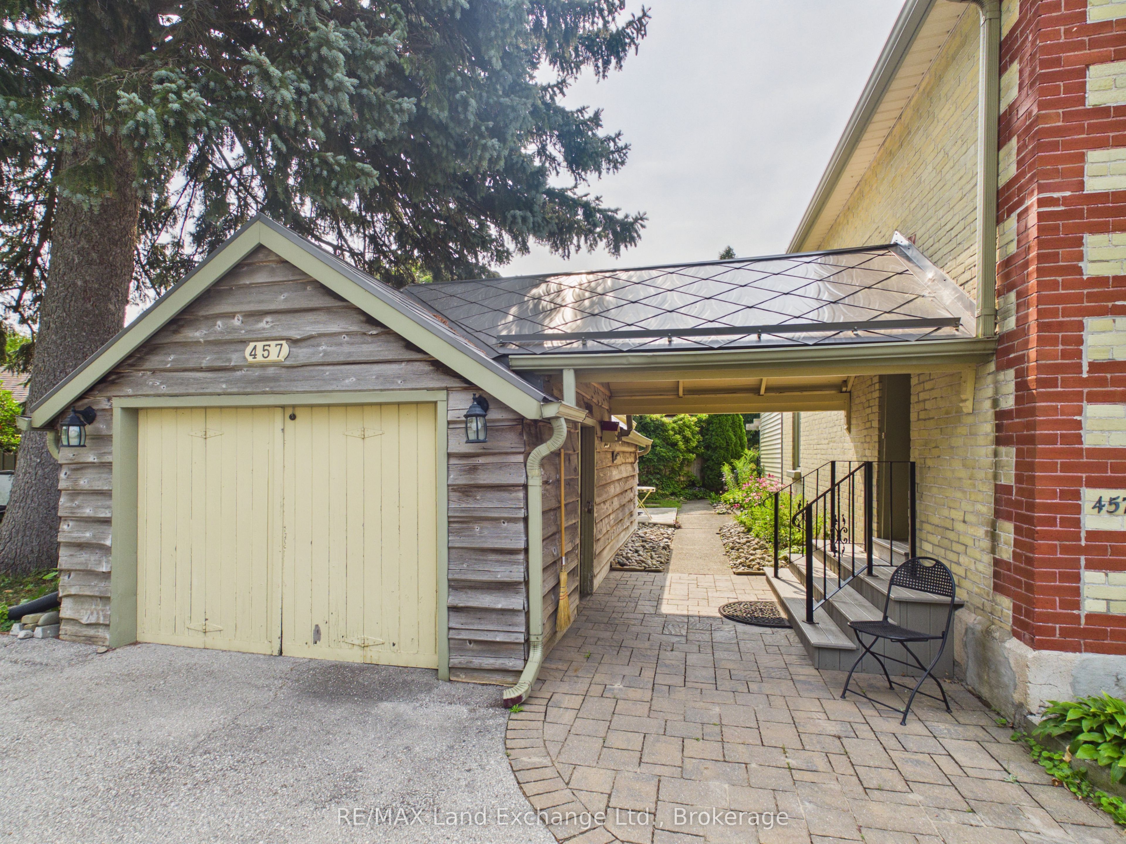 457 N Penetangore Row S, Kincardine, ON N2Z 2J7 photo 4