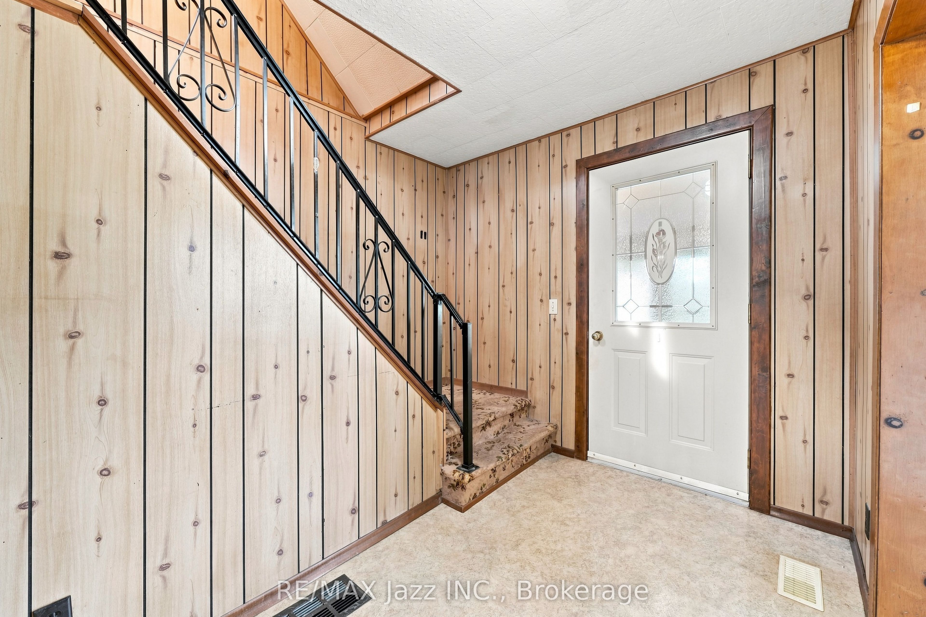 119 West Street W, Belleville, ON K8N 4X8 photo 3