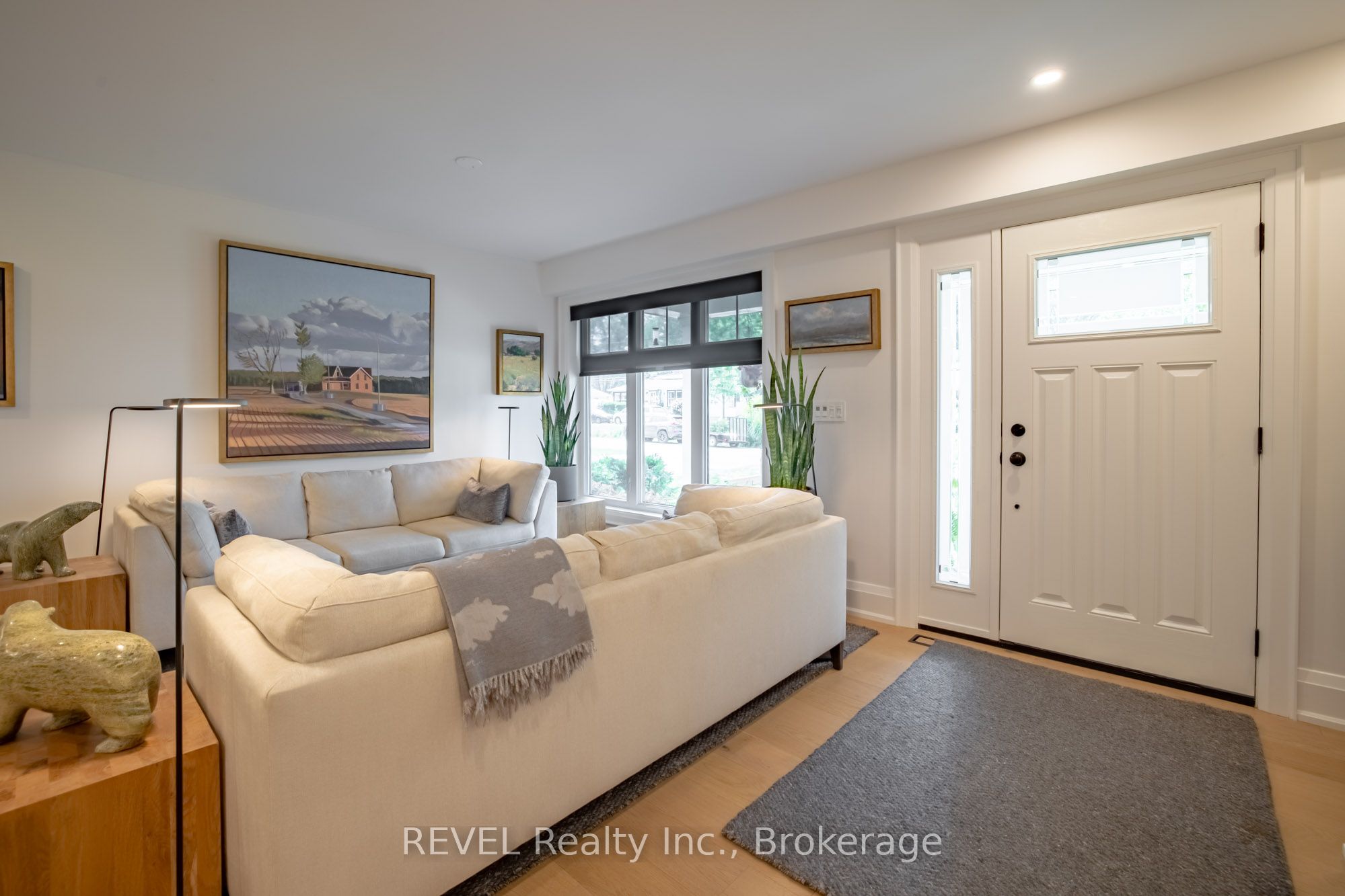 74 Montgomery Road, Welland, ON L3C 2Y3 photo 4