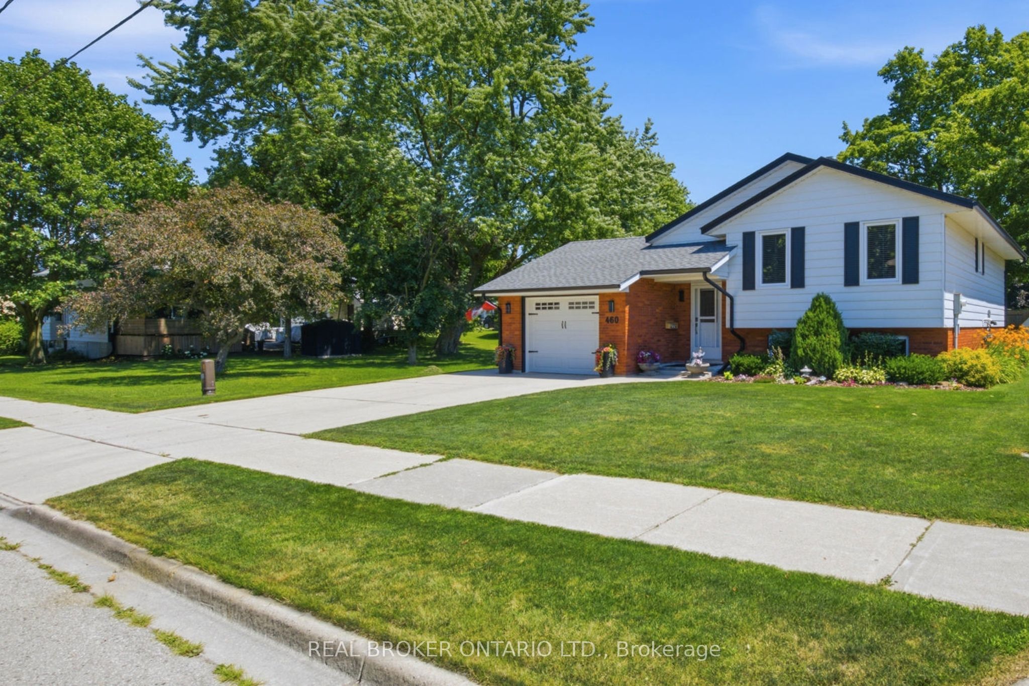 460 Wellington Avenue S, North Perth, ON N4W 2J4 photo 4