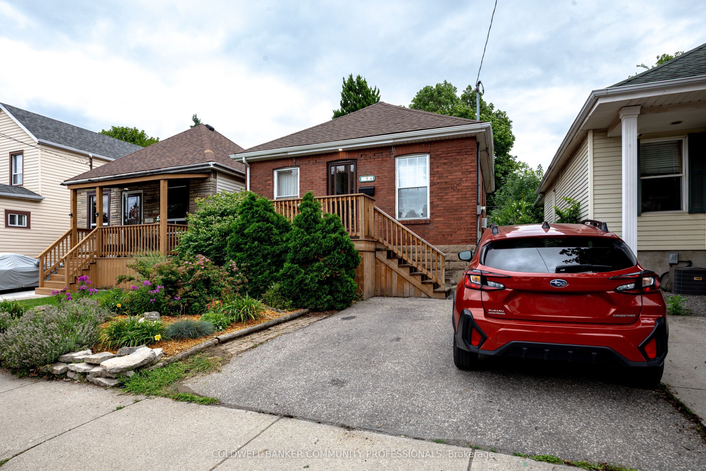 94 Edgemont Street N, Hamilton, ON L8H 4C8
