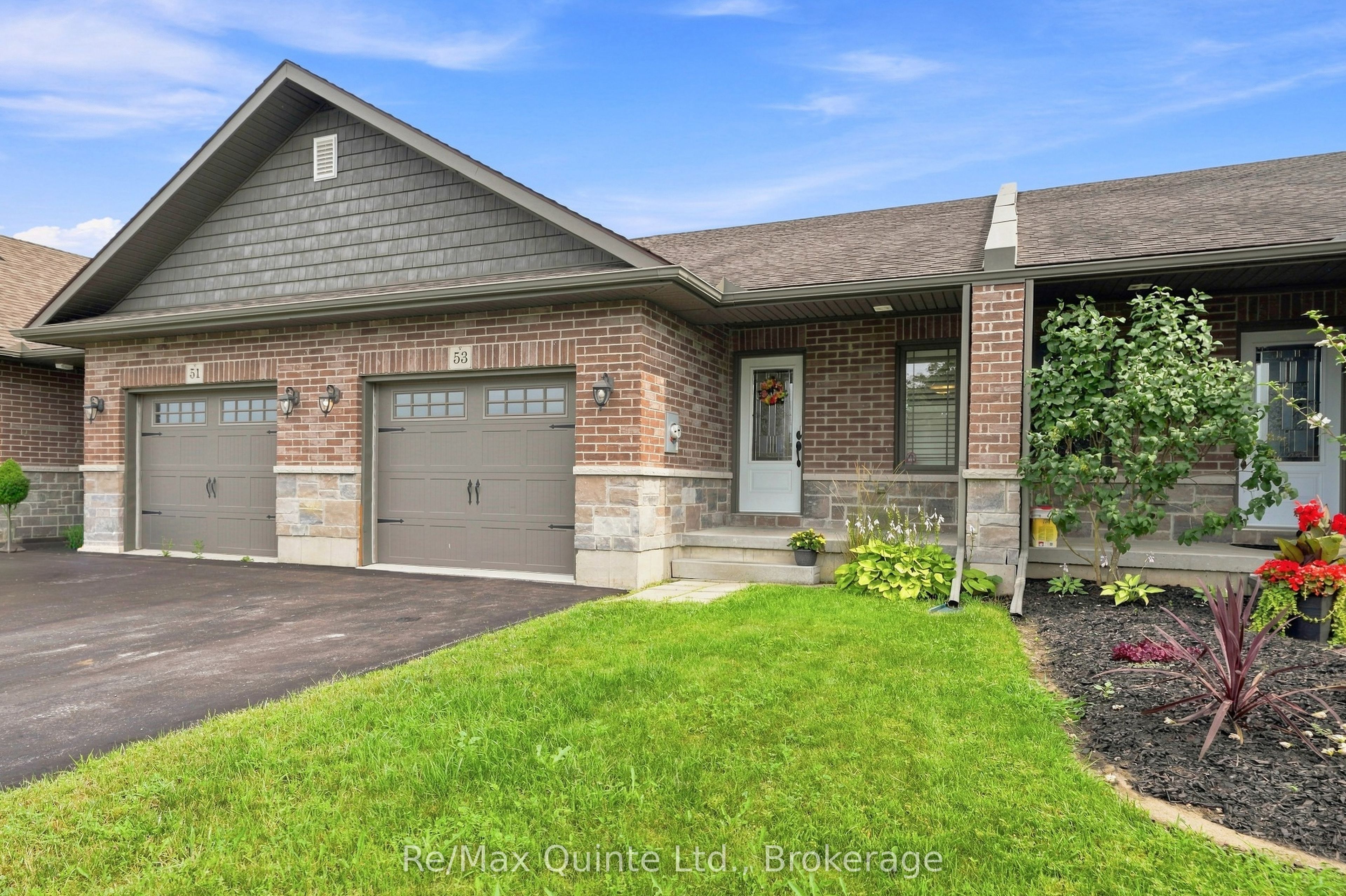 53 Aspen Drive, Quinte West, ON K8V 0E2 photo 4