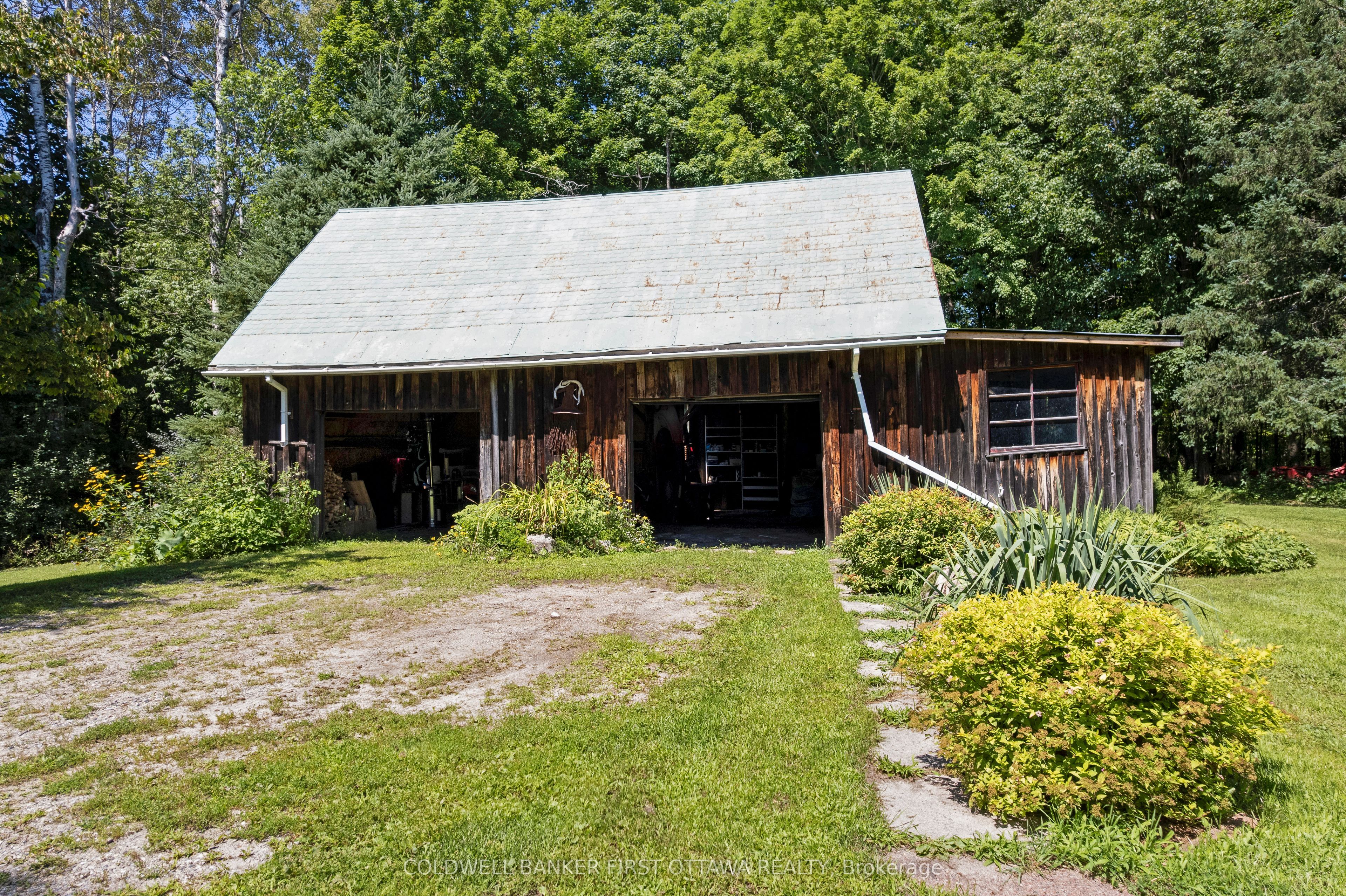 340 North Burgess 8th Concession, Tay Valley, ON K7H 0E5 photo 4