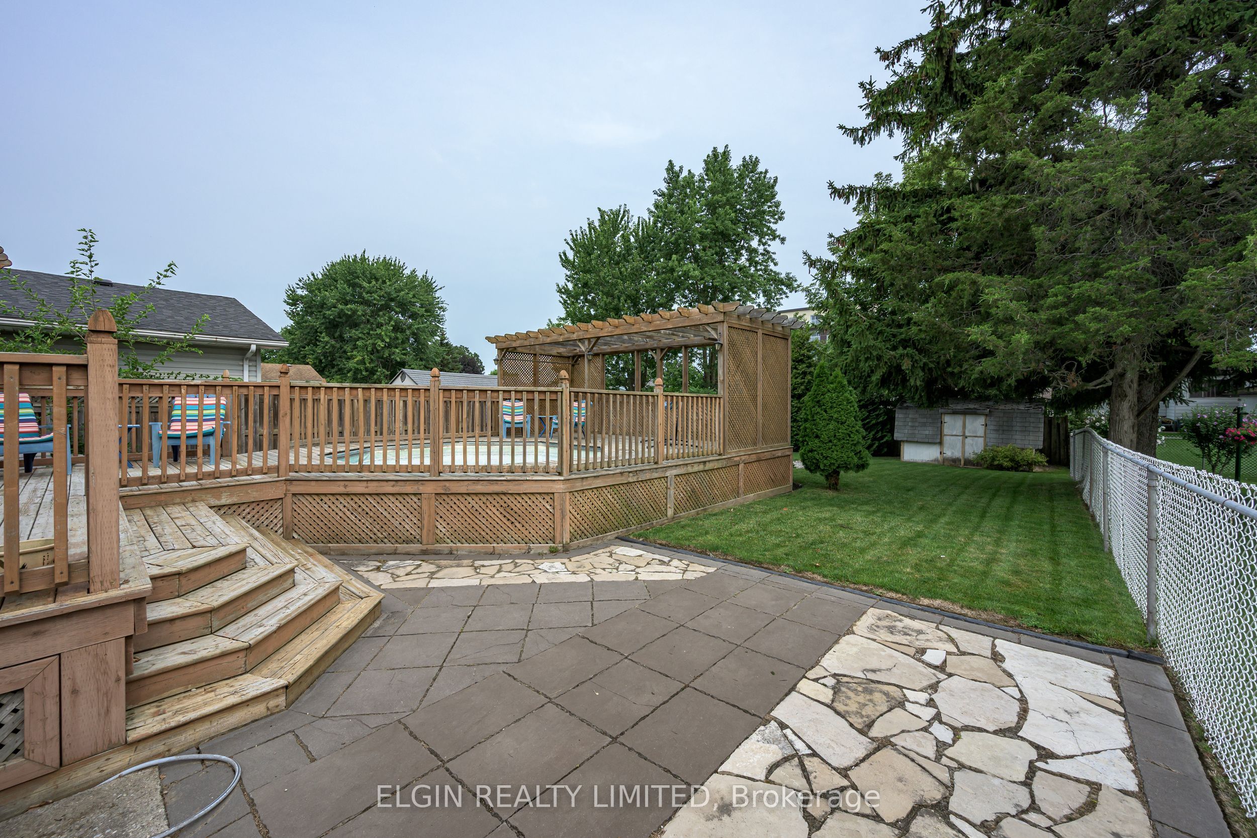 176 Forest Avenue, St. Thomas, ON N5R 2K2 photo 4