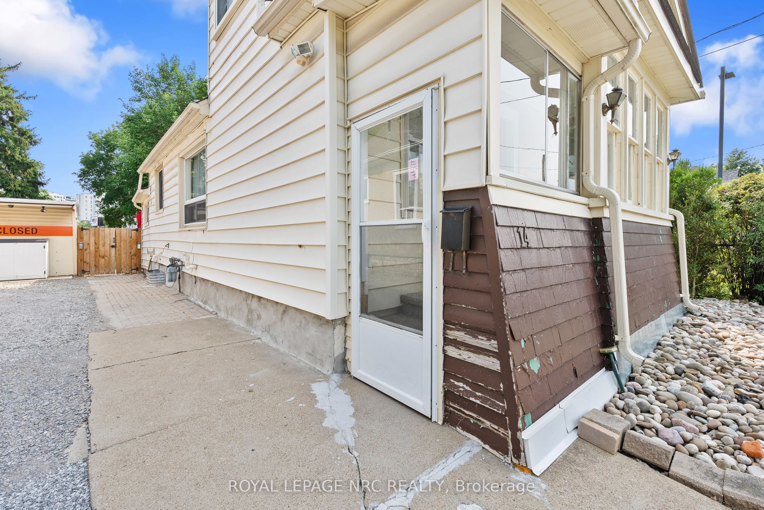 14 Heatherington Street, St. Catharines, ON L2R 2G5 photo 4