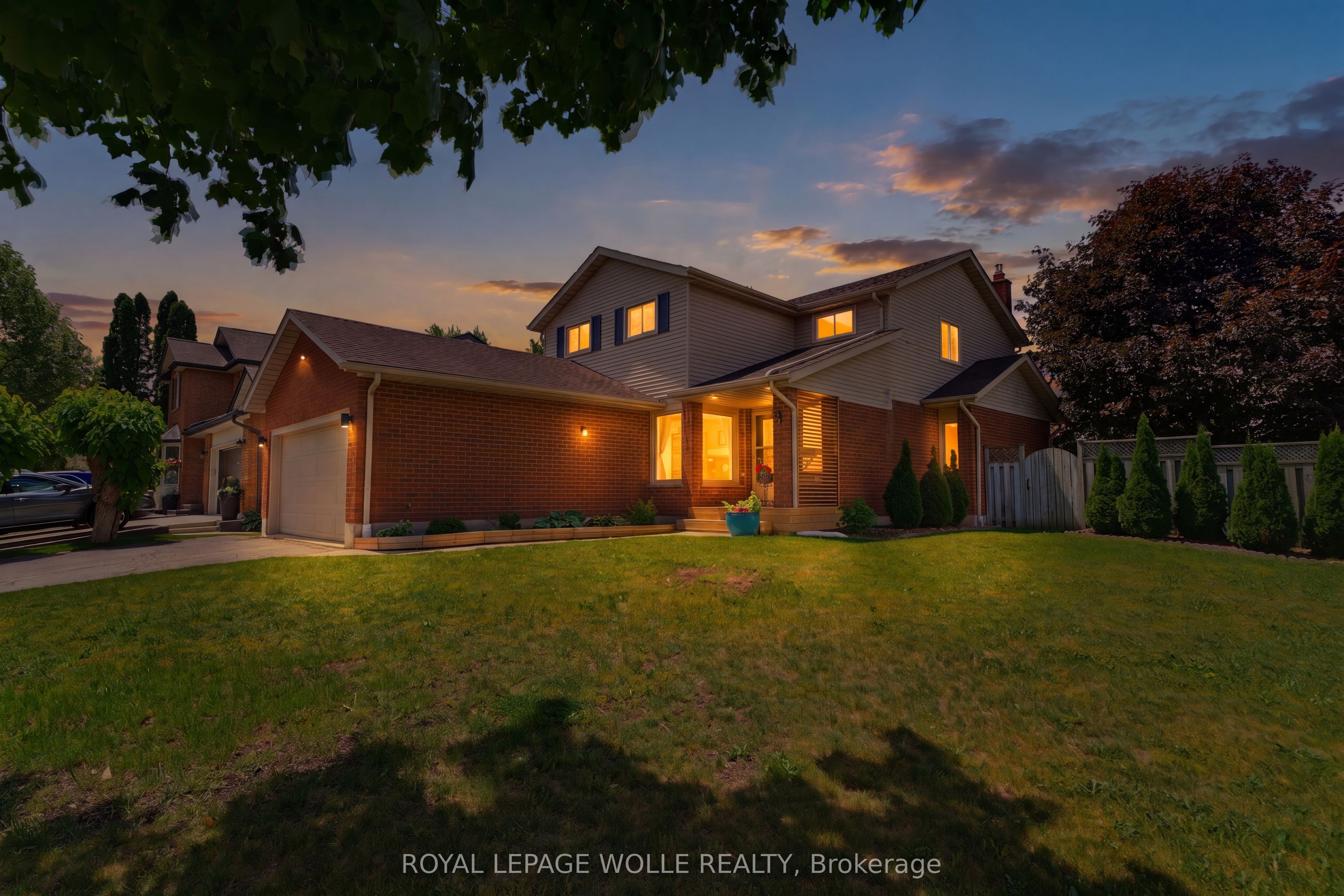 3 Alona Avenue, Cambridge, ON N3C 3Y5 photo 2