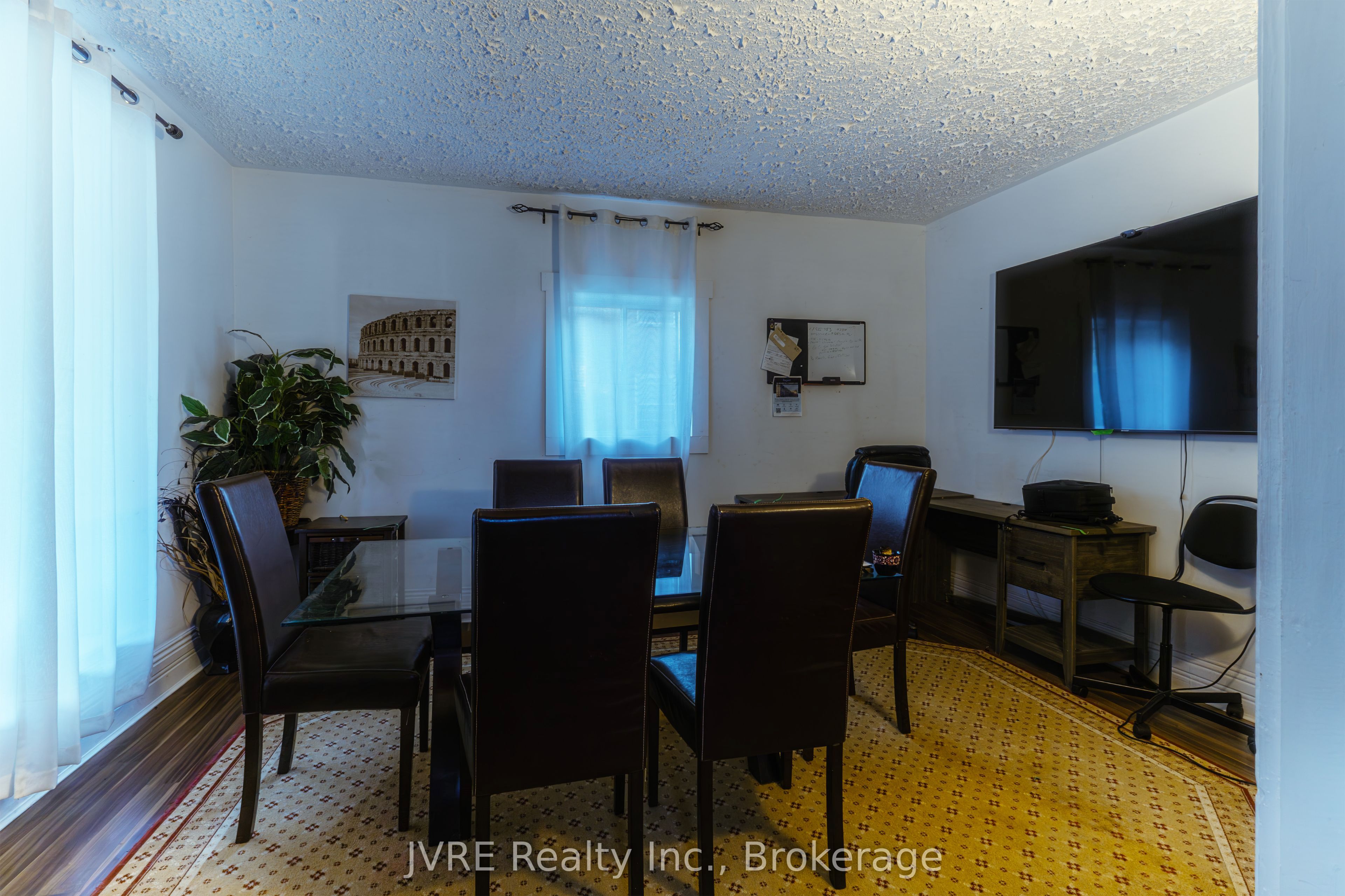 110 Merritt Street, Welland, ON L3C 4T4 photo 3