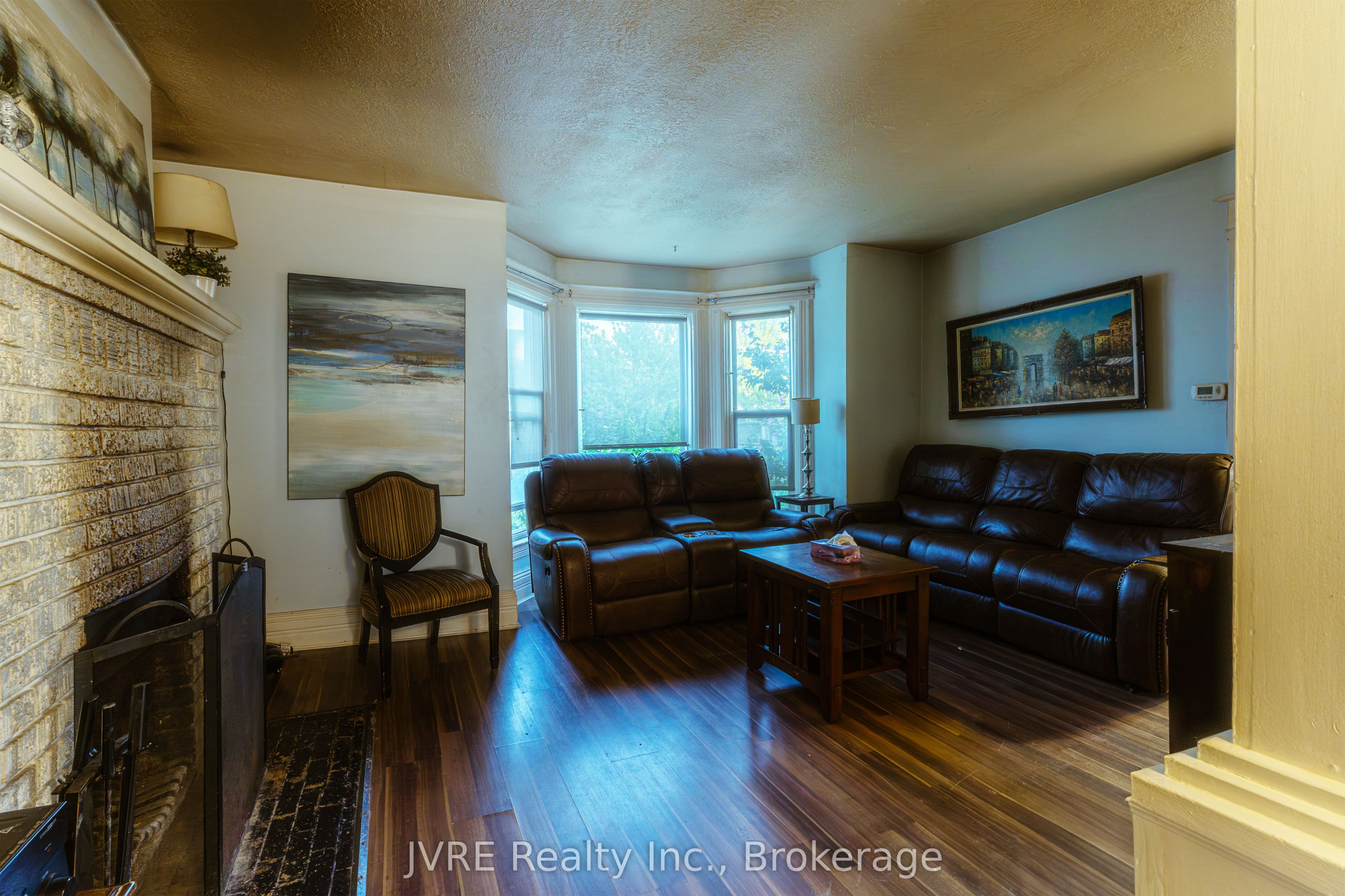 110 Merritt Street, Welland, ON L3C 4T4 photo 5