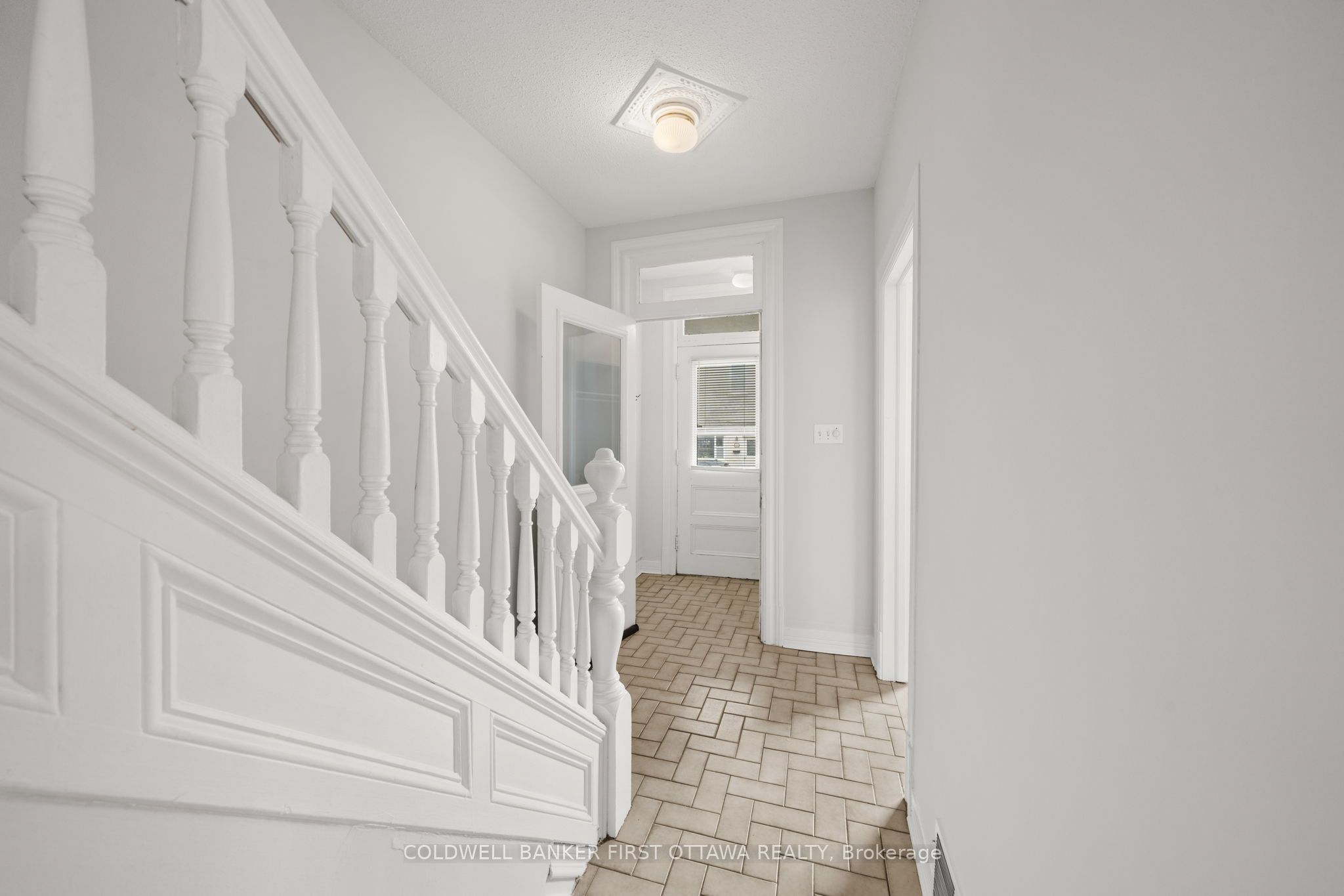 176 Rochester Street, West Centre Town, ON K1R 7M6 photo 4