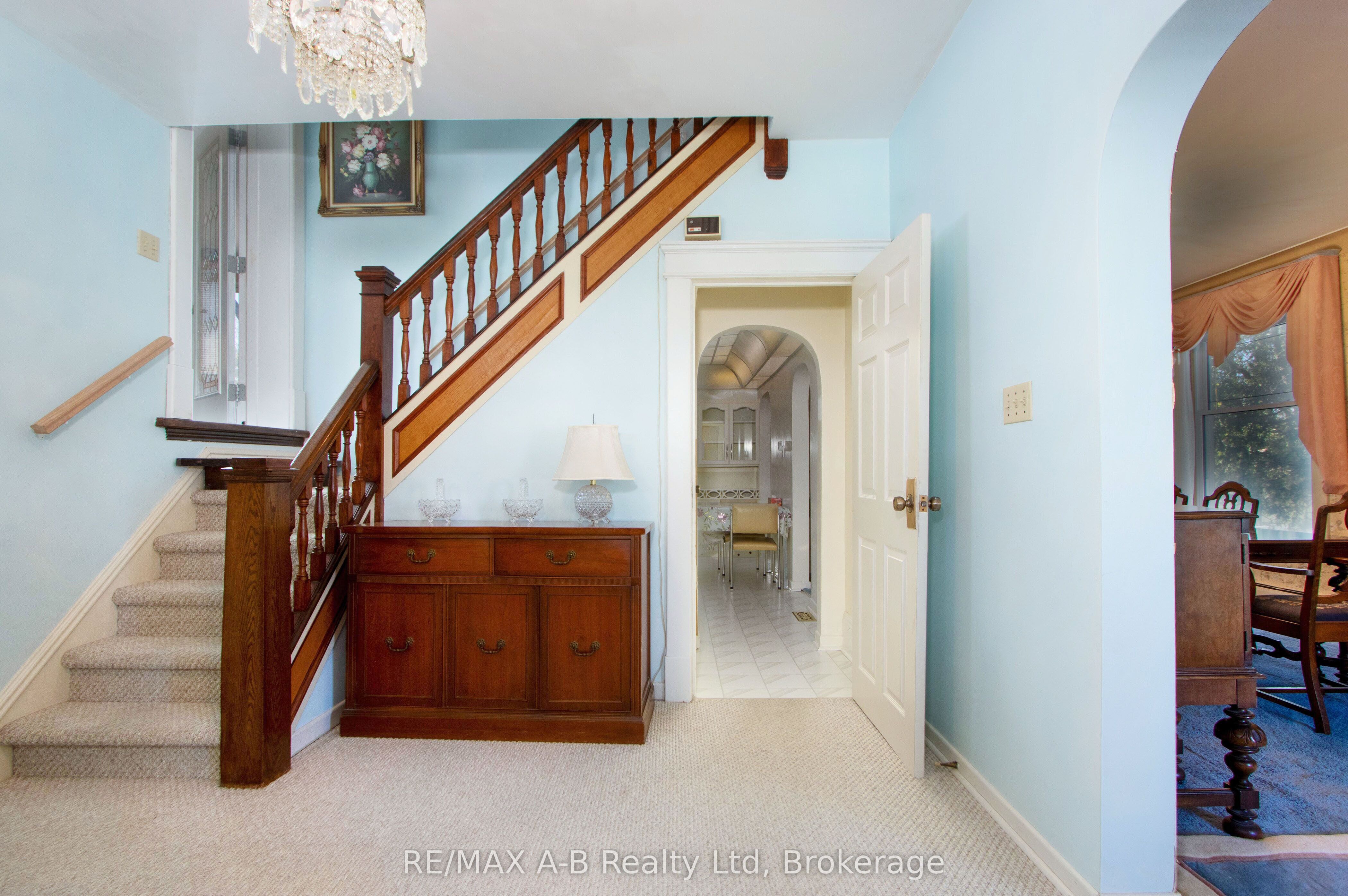 235 William Street, Stratford, ON N5A 4Y2 photo 4