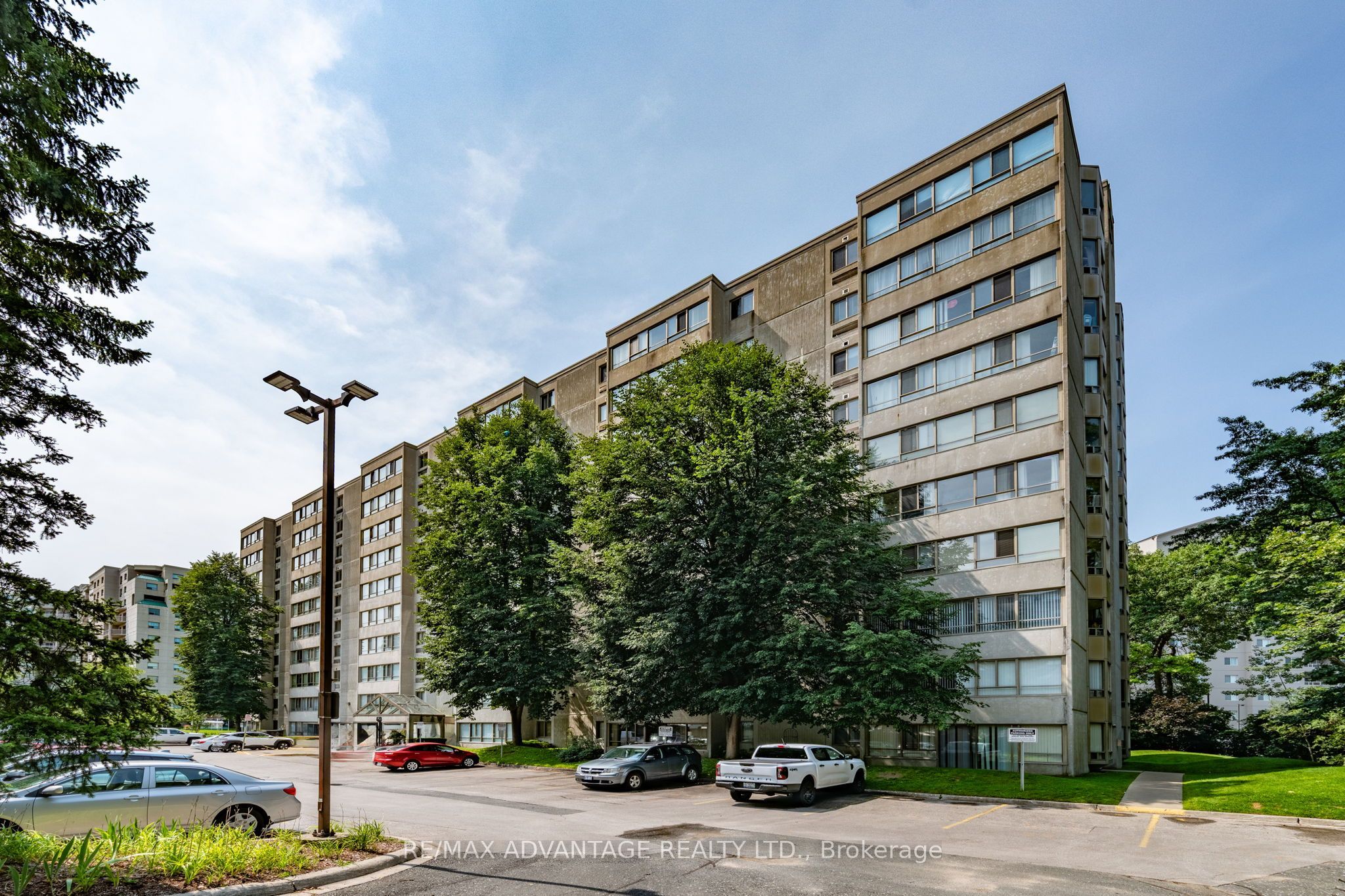 570 Proudfoot Lane 708, London North, ON N6H 4Z1 photo 3
