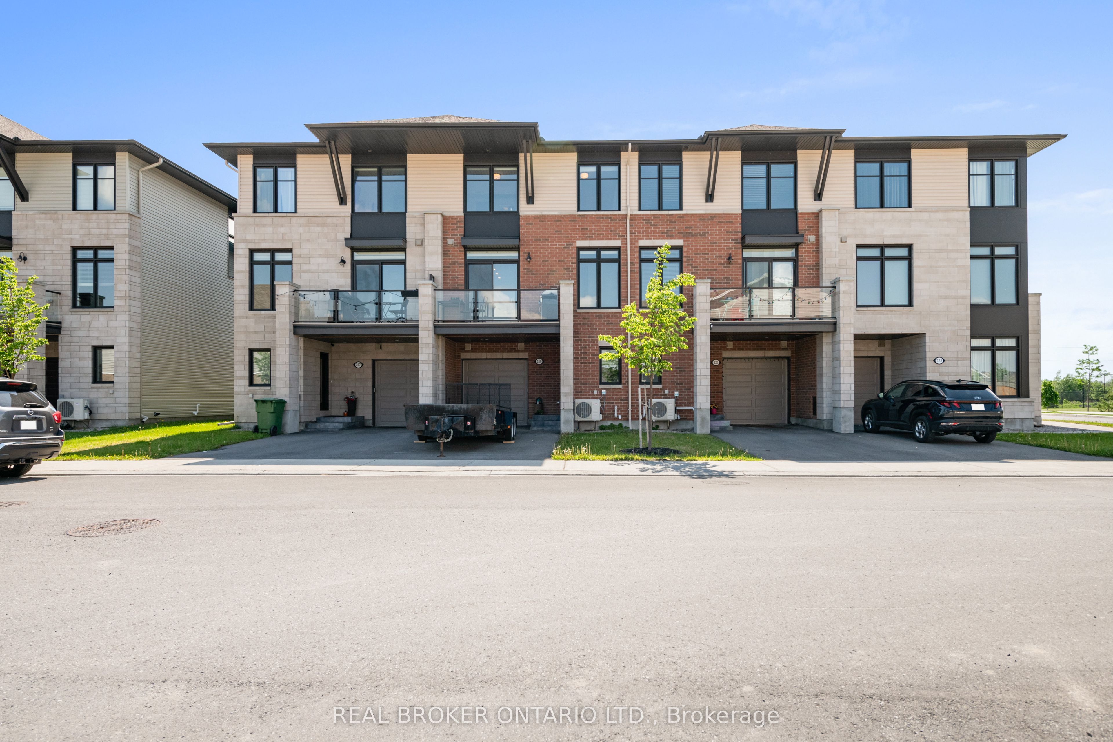 219 Pastel Way, Barrhaven, ON K2J 6C1