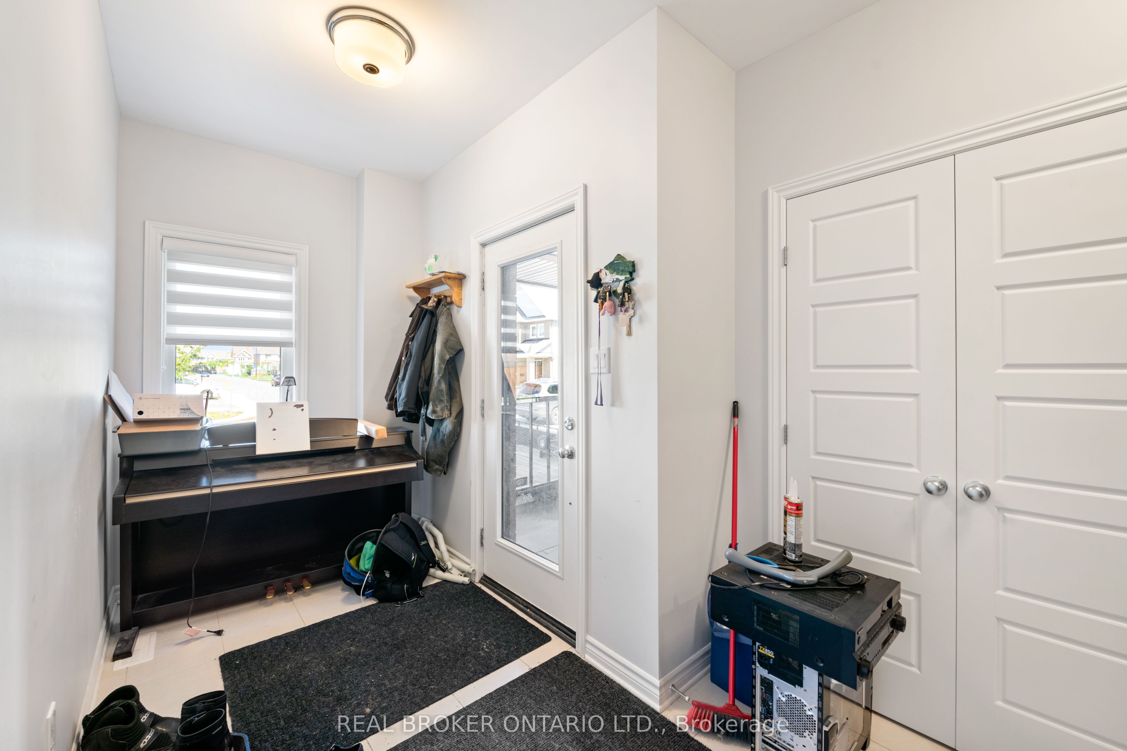 219 Pastel Way, Barrhaven, ON K2J 6C1 photo 3