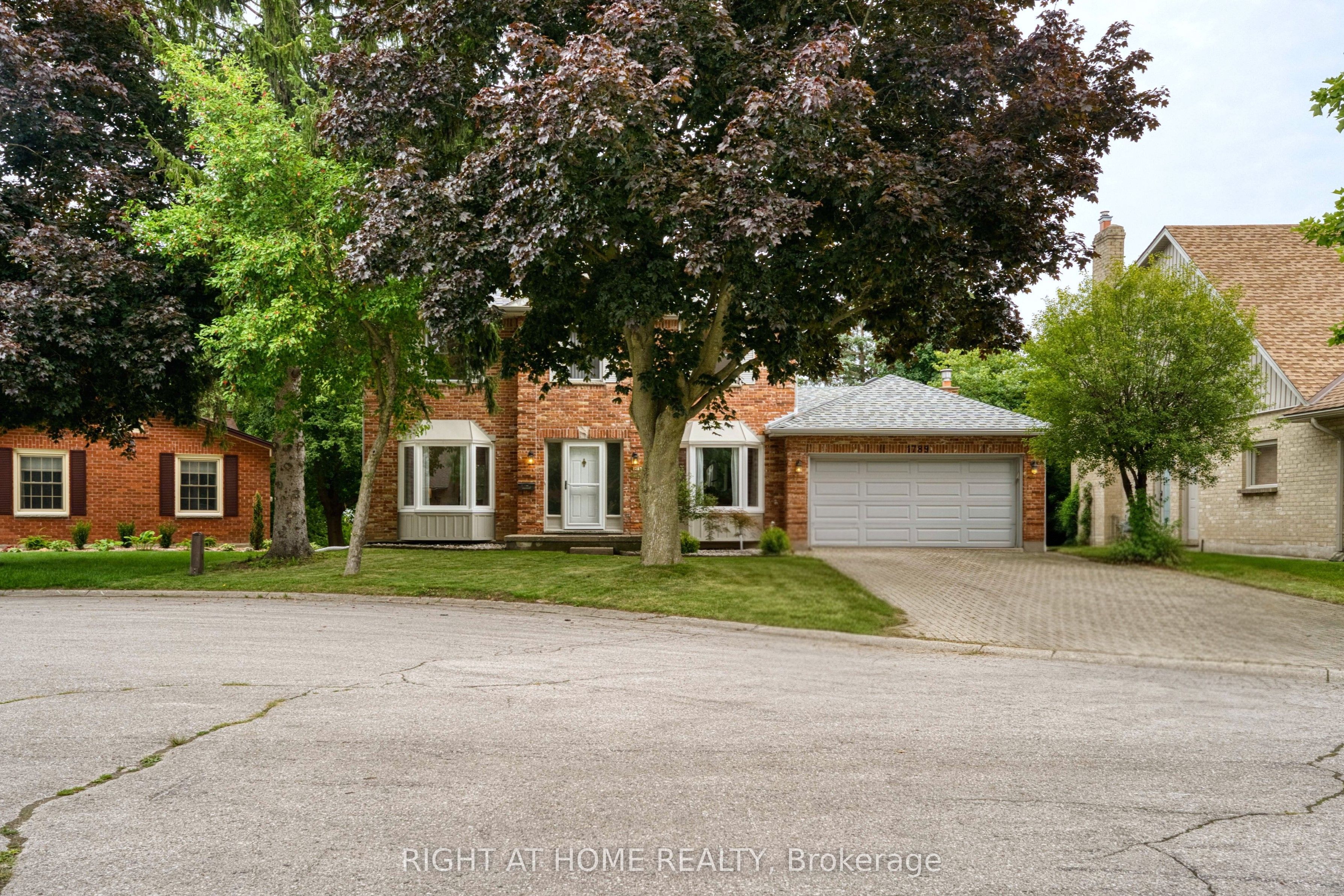 1789 Phillbrook Court, London North, ON N5X 2Z3 photo 3