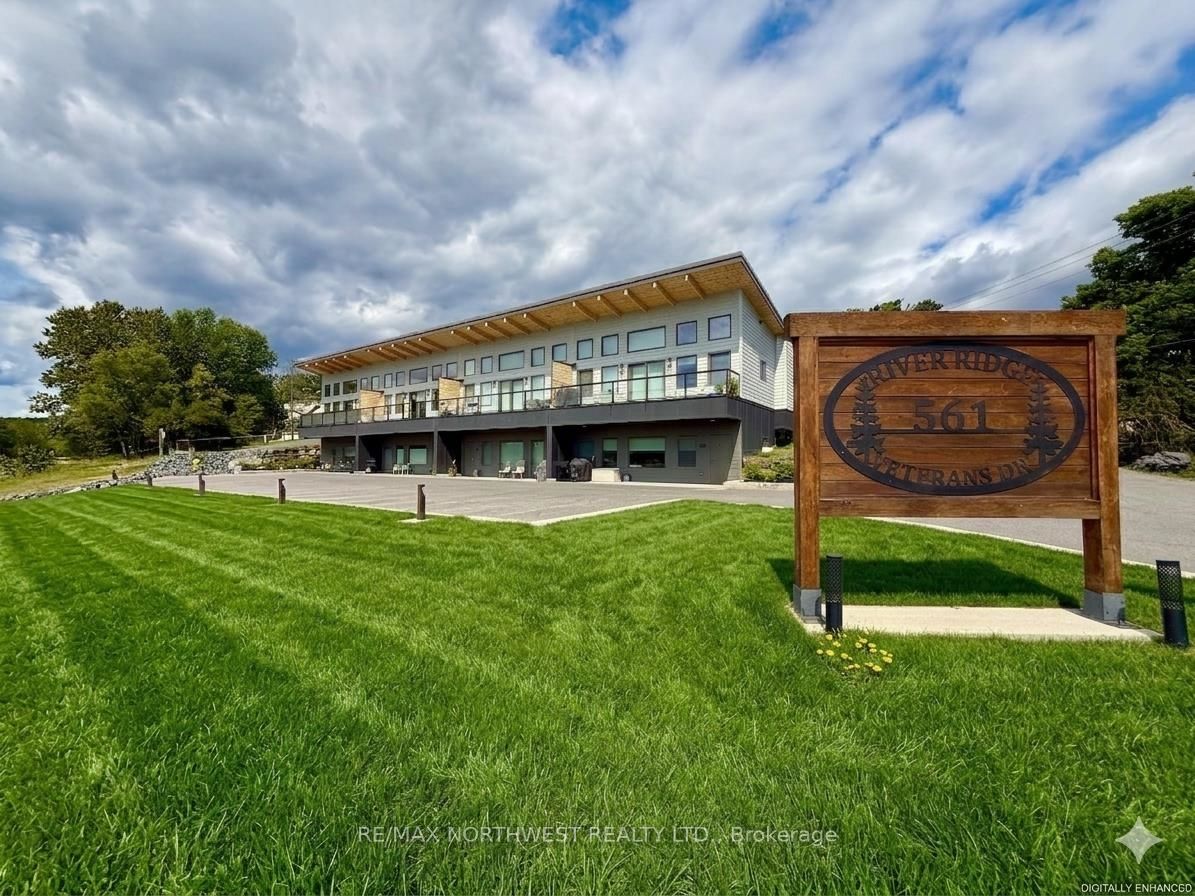 561 Veterans Drive 101, Kenora, ON P9N 2Z3