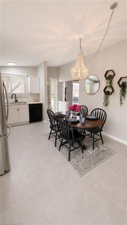241 Thorner Drive, Hamilton, ON L8V 2M6 photo 5