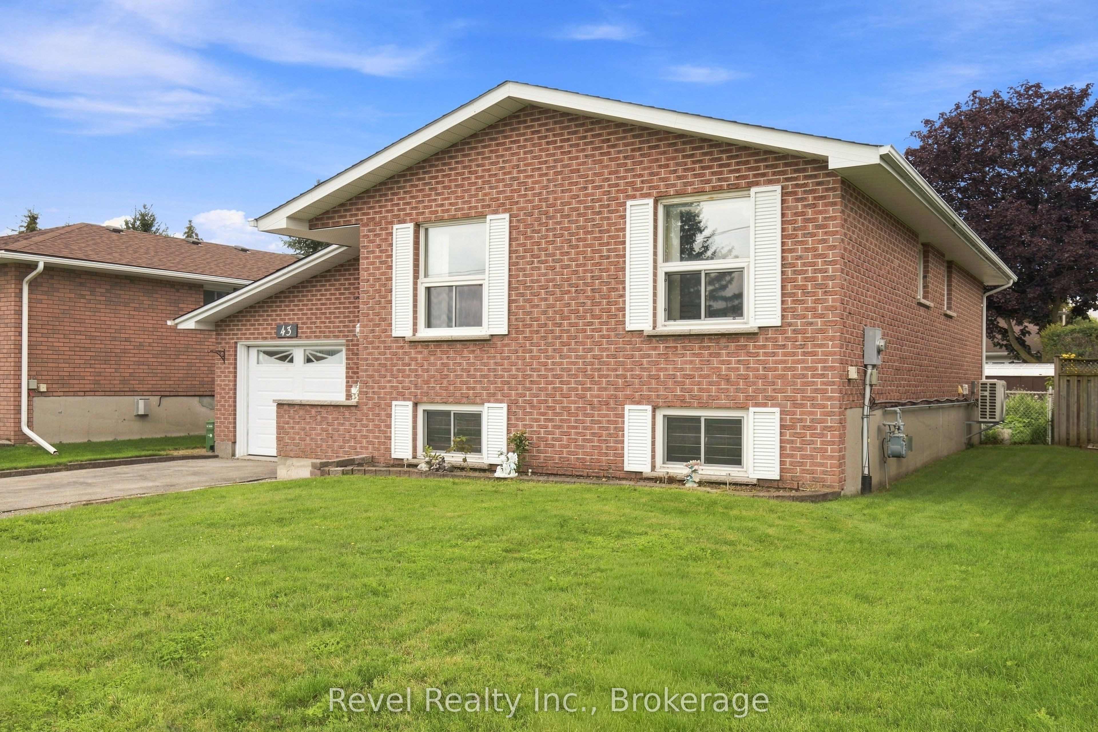 43 Wilson Avenue, Kawartha Lakes, ON K9V 5S3 photo 2