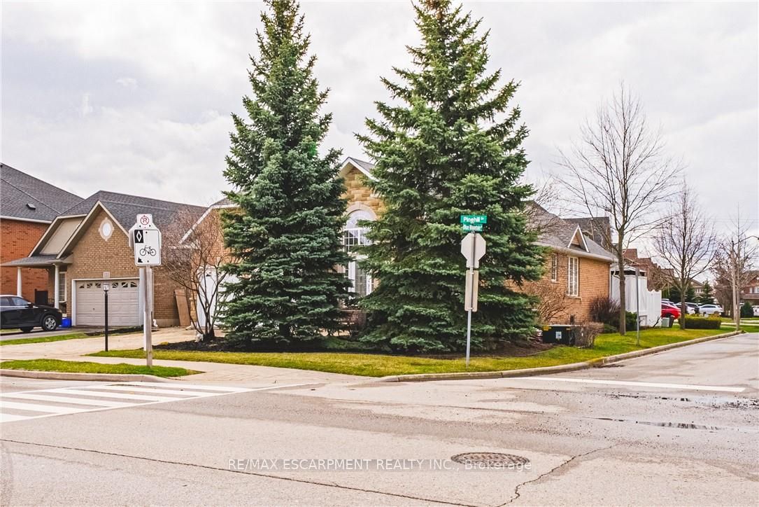 137 PINEHILL Drive, Hamilton, ON L0R 1P0 photo 4