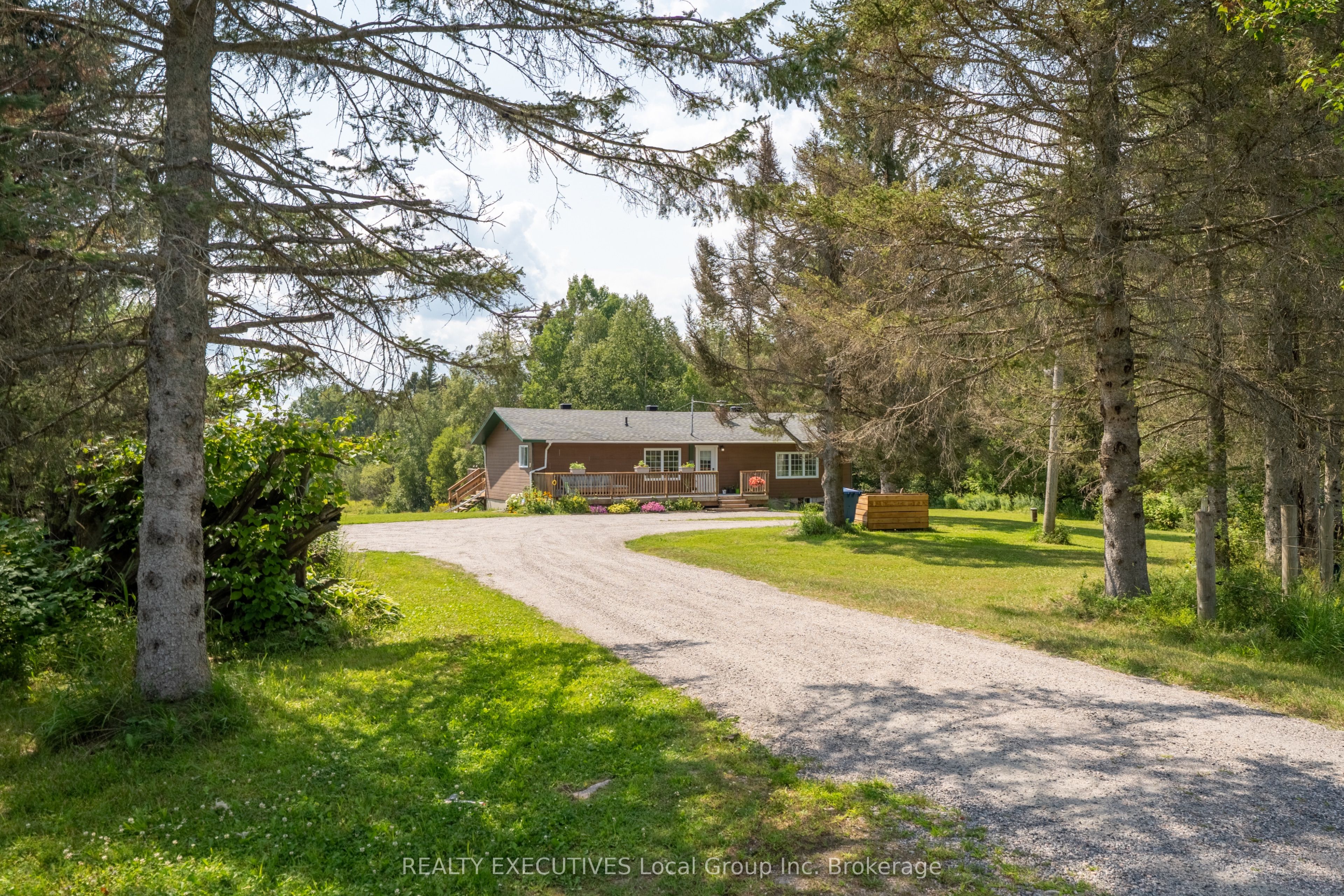 575 Golf Course Road, Chisholm, ON P0H 1Z0 photo 2