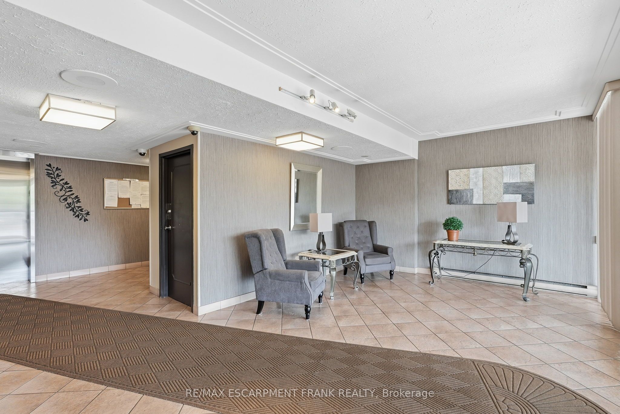 40 Harrisford Street 904, Hamilton, ON L8K 6N1 photo 5